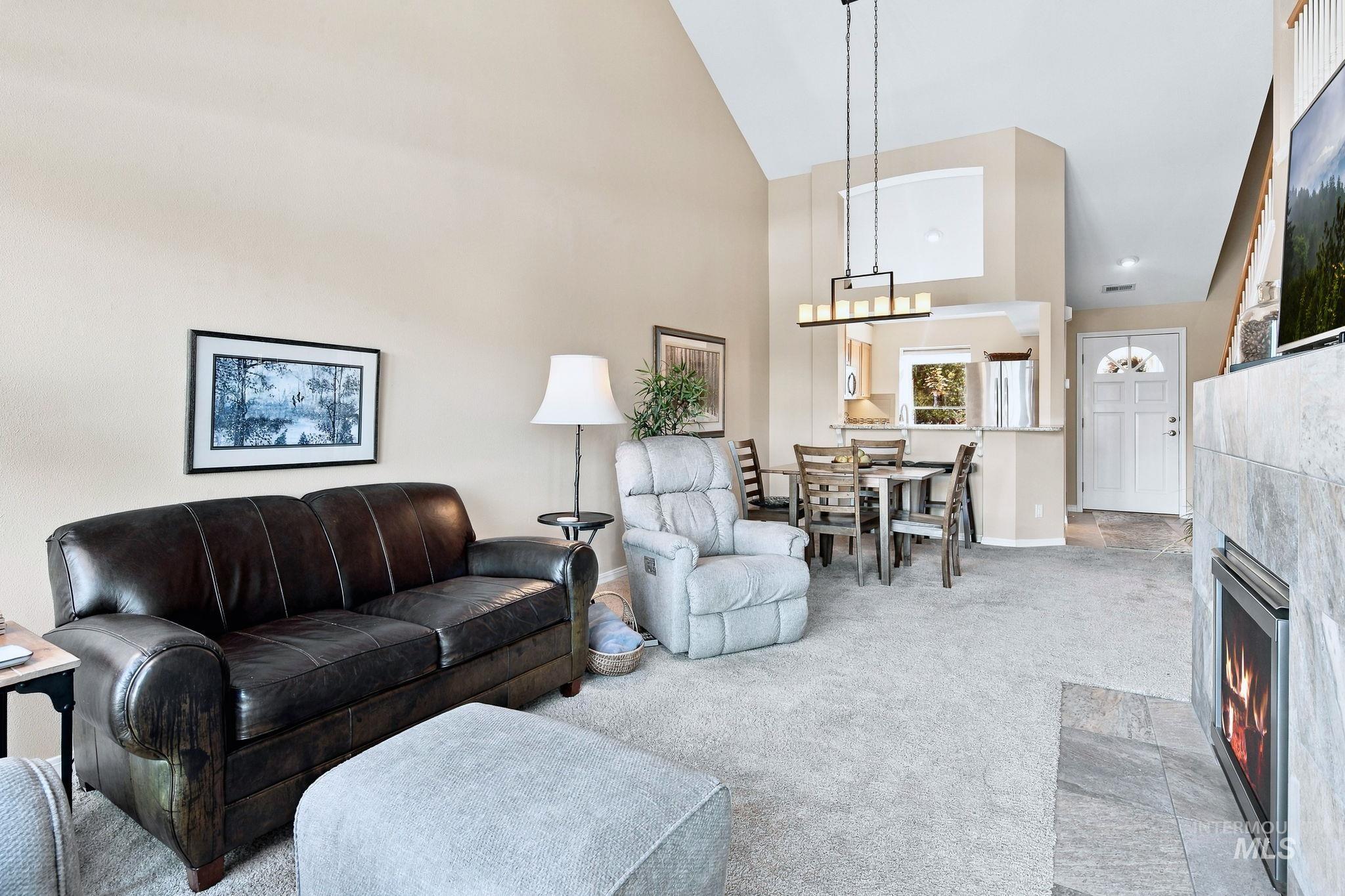 5158 S Surprise Way, Boise, Idaho 83716, 2 Bedrooms, 2 Bathrooms, Residential For Sale, Price $495,000, 99002482