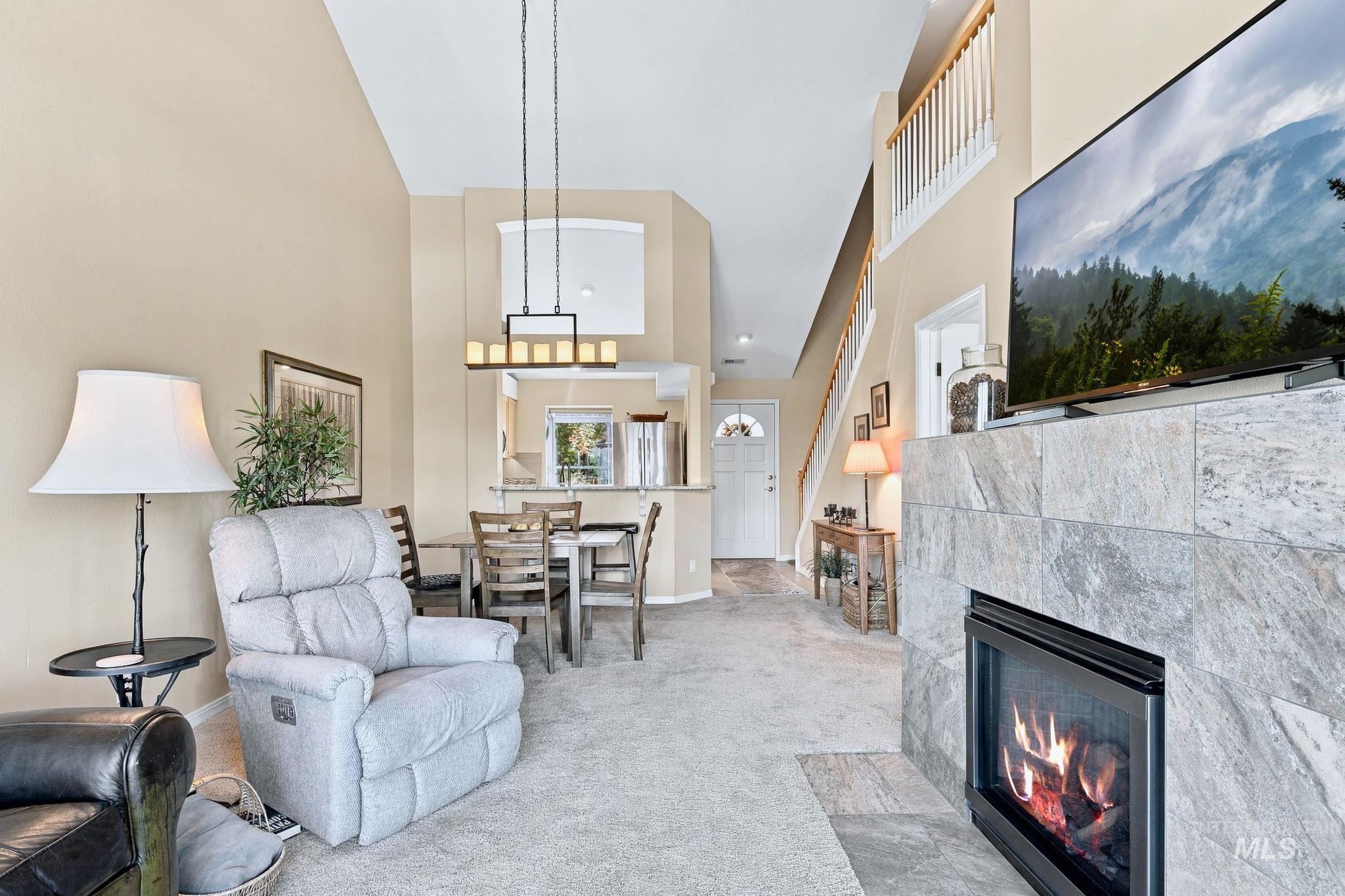 5158 S Surprise Way, Boise, Idaho 83716, 2 Bedrooms, 2 Bathrooms, Residential For Sale, Price $495,000, 99002482