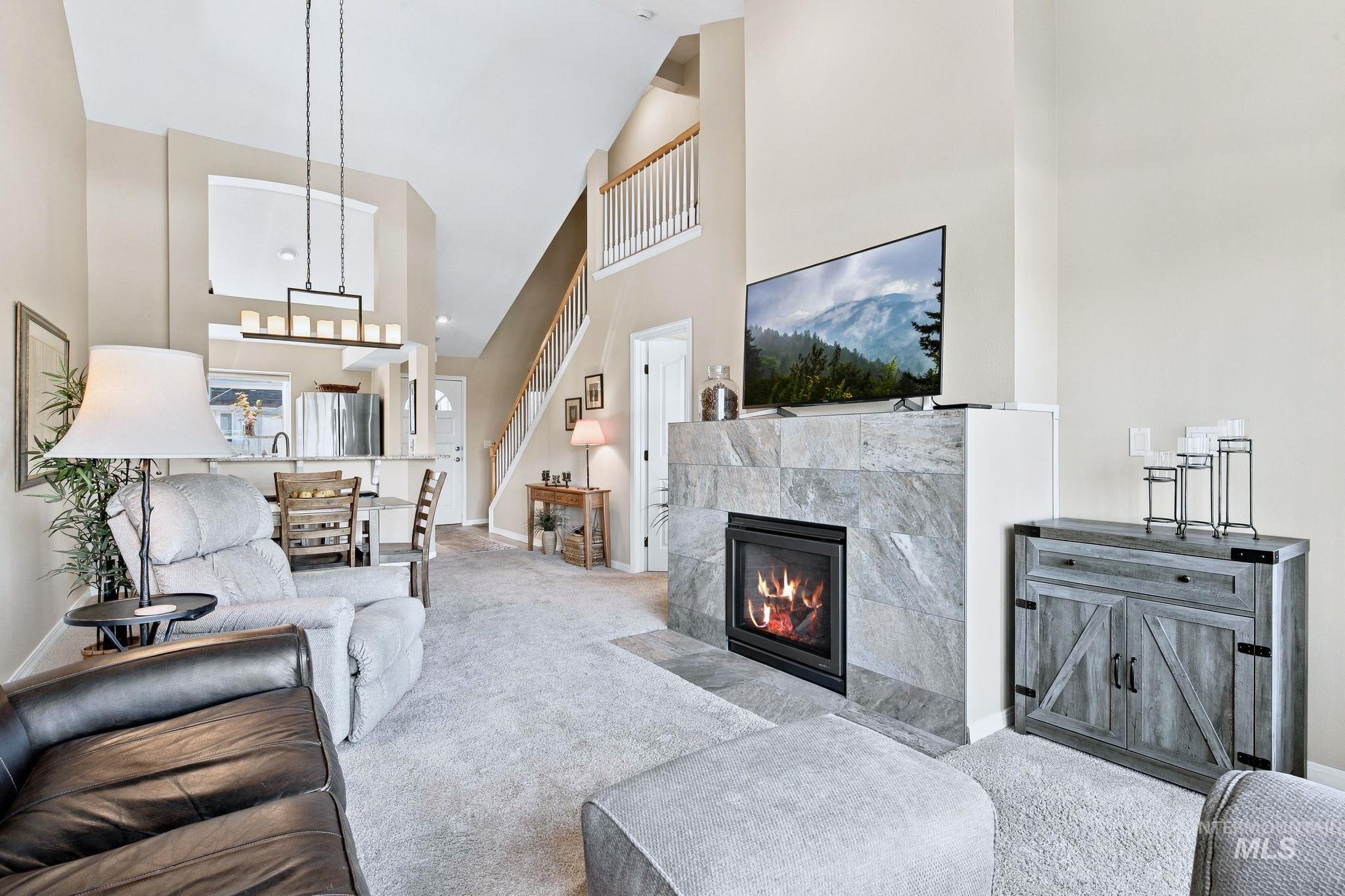 5158 S Surprise Way, Boise, Idaho 83716, 2 Bedrooms, 2 Bathrooms, Residential For Sale, Price $495,000, 99002482