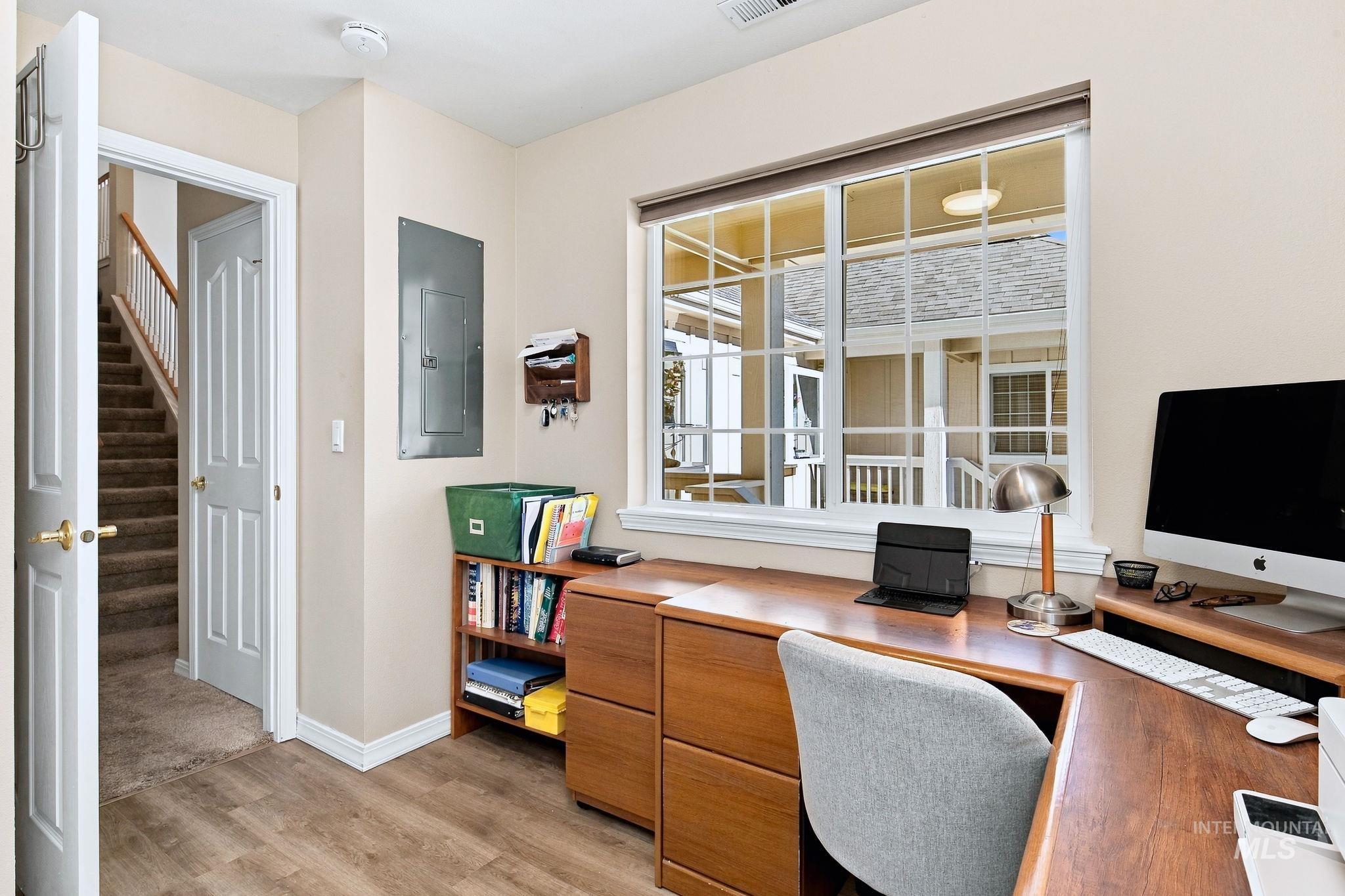 5158 S Surprise Way, Boise, Idaho 83716, 2 Bedrooms, 2 Bathrooms, Residential For Sale, Price $495,000, 99002482