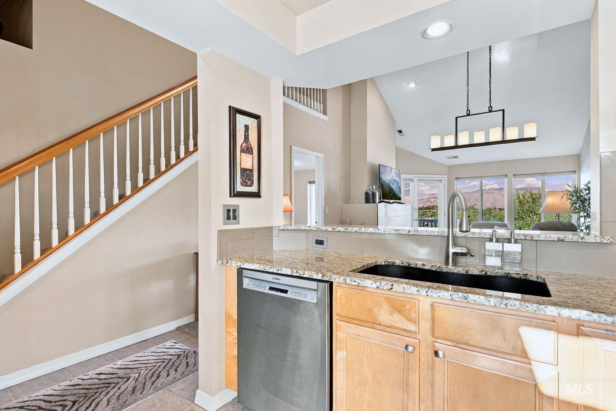 5158 S Surprise Way, Boise, Idaho 83716, 2 Bedrooms, 2 Bathrooms, Residential For Sale, Price $495,000, 99002482