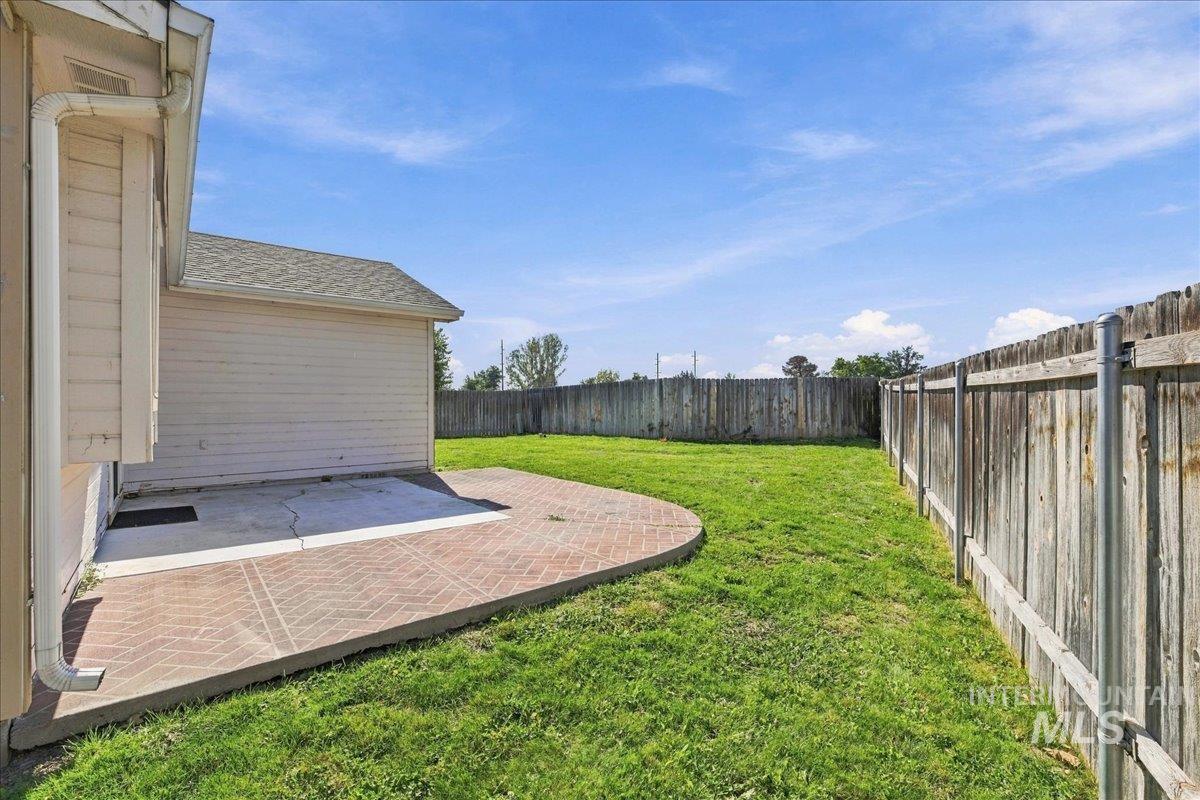 7649 Arlington Dr, Nampa, Idaho 83687, 3 Bedrooms, 2 Bathrooms, Residential For Sale, Price $348,900, 99002485