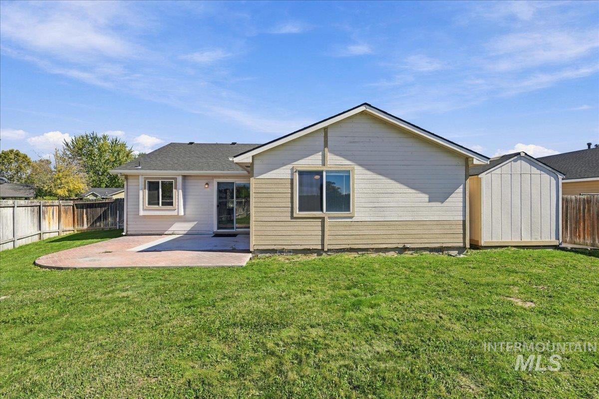 7649 Arlington Dr, Nampa, Idaho 83687, 3 Bedrooms, 2 Bathrooms, Residential For Sale, Price $348,900, 99002485