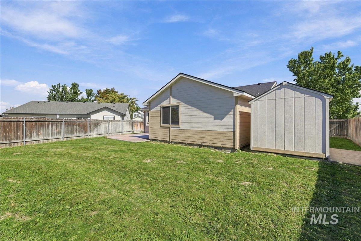 7649 Arlington Dr, Nampa, Idaho 83687, 3 Bedrooms, 2 Bathrooms, Residential For Sale, Price $348,900, 99002485