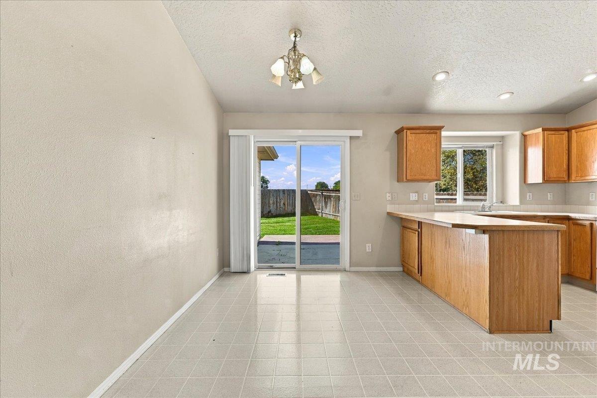 7649 Arlington Dr, Nampa, Idaho 83687, 3 Bedrooms, 2 Bathrooms, Residential For Sale, Price $348,900, 99002485