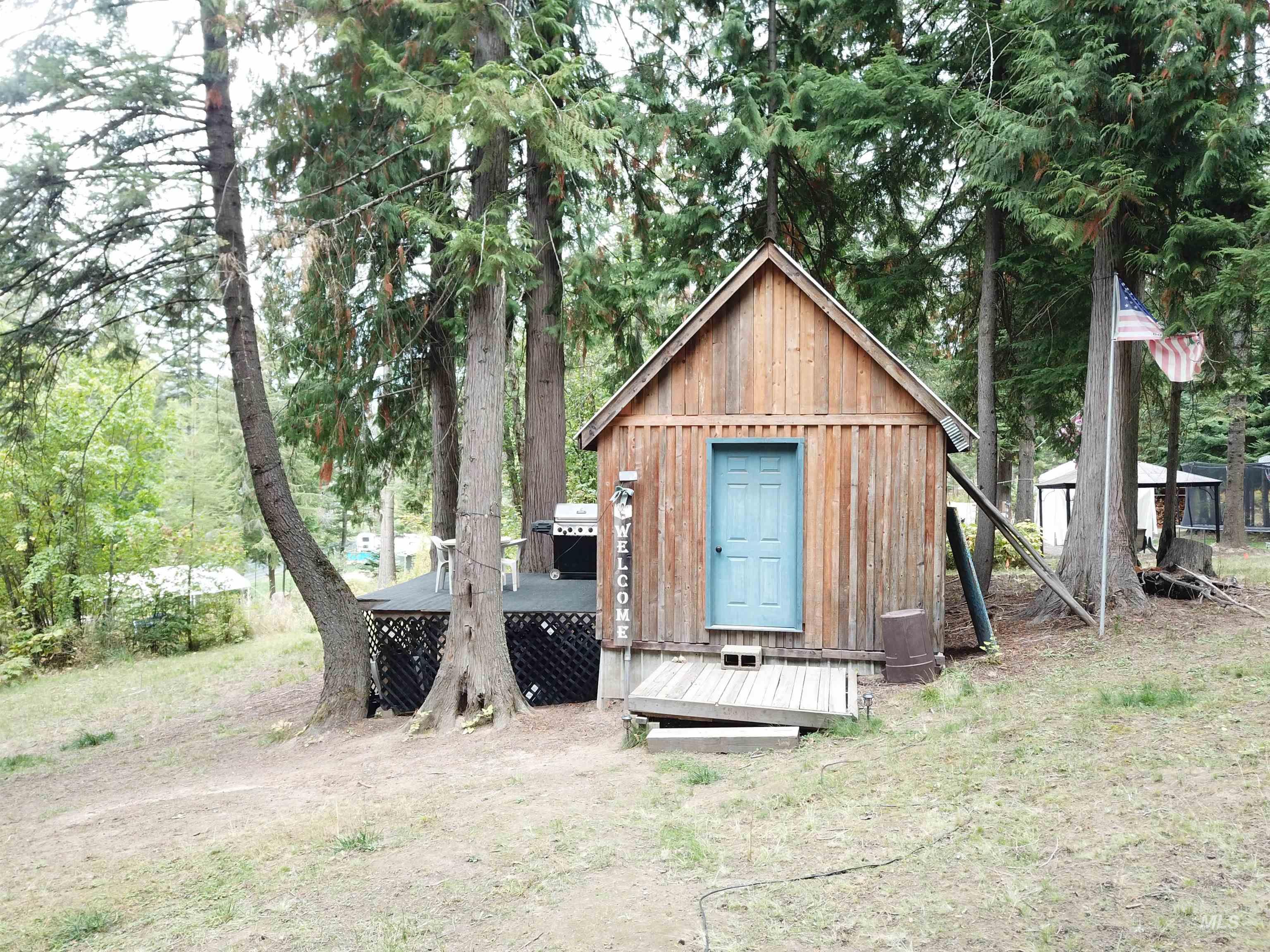 8893 E Waxwing Way, St. Maries, Idaho 83861, 1 Bedroom, 1 Bathroom, Residential For Sale, Price $310,000, 99002488