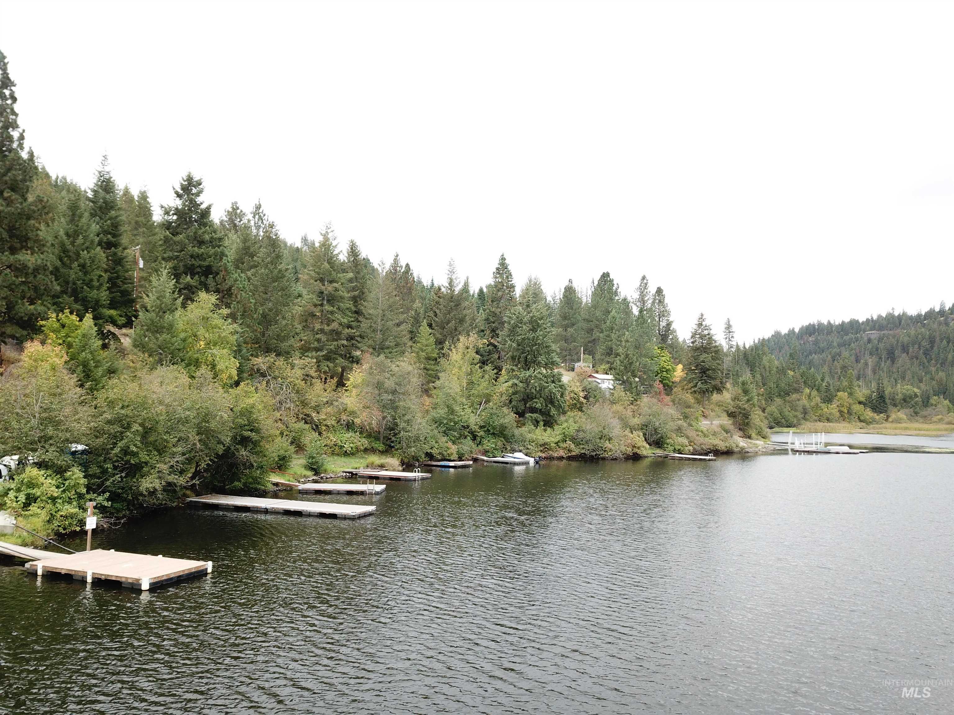 8893 E Waxwing Way, St. Maries, Idaho 83861, 1 Bedroom, 1 Bathroom, Residential For Sale, Price $310,000, 99002488