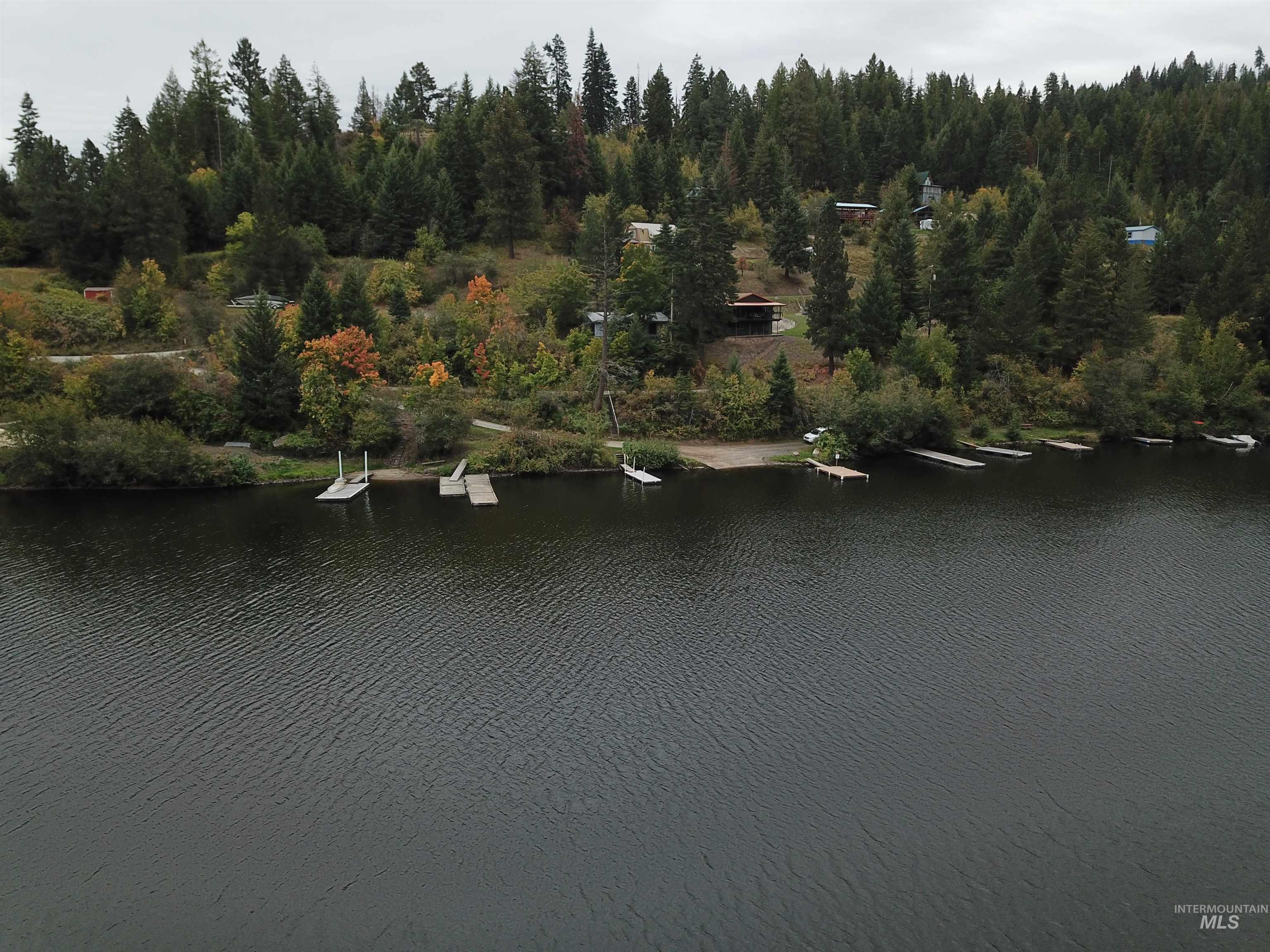 8893 E Waxwing Way, St. Maries, Idaho 83861, 1 Bedroom, 1 Bathroom, Residential For Sale, Price $310,000, 99002488