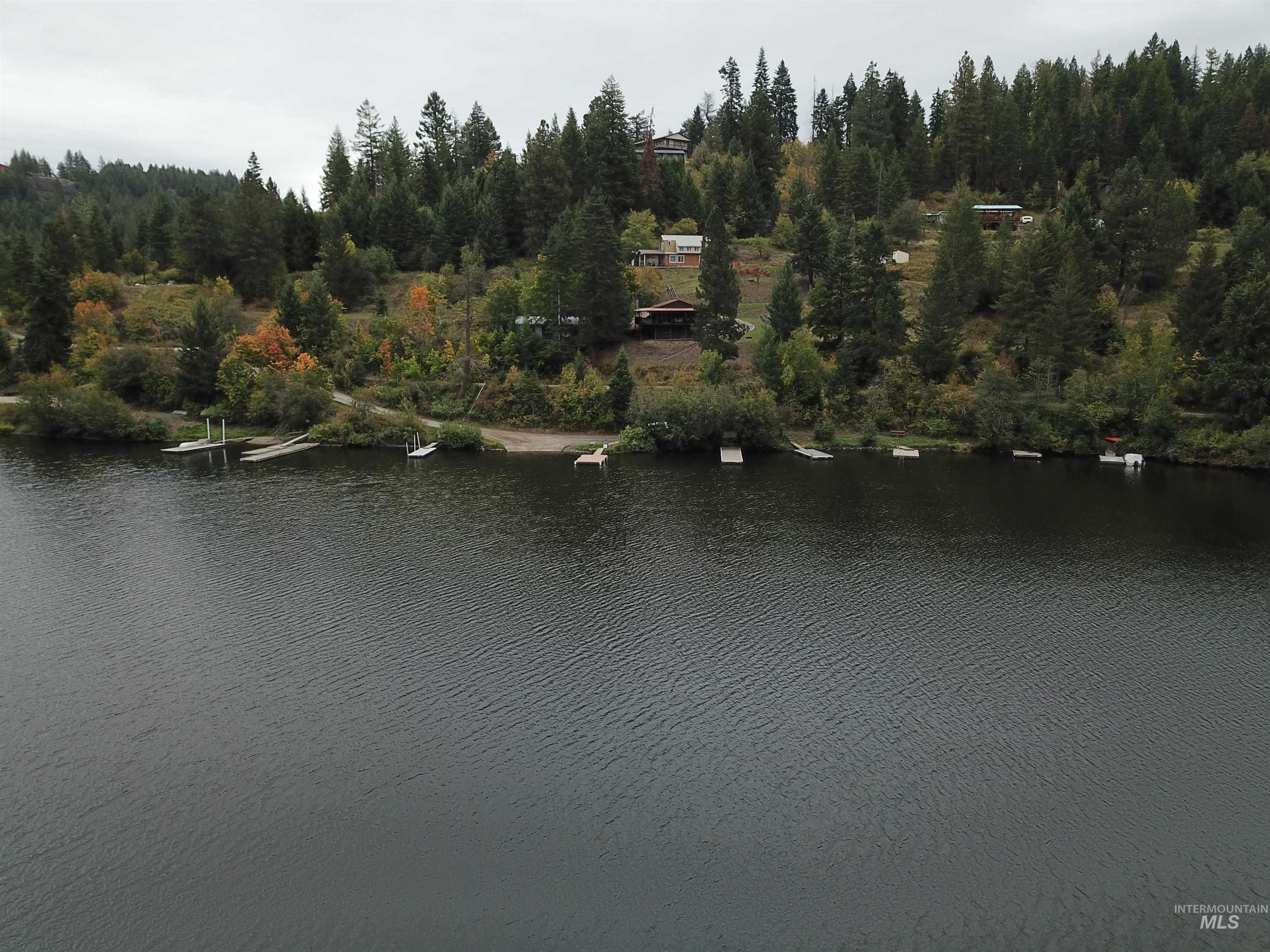 8893 E Waxwing Way, St. Maries, Idaho 83861, 1 Bedroom, 1 Bathroom, Residential For Sale, Price $310,000, 99002488