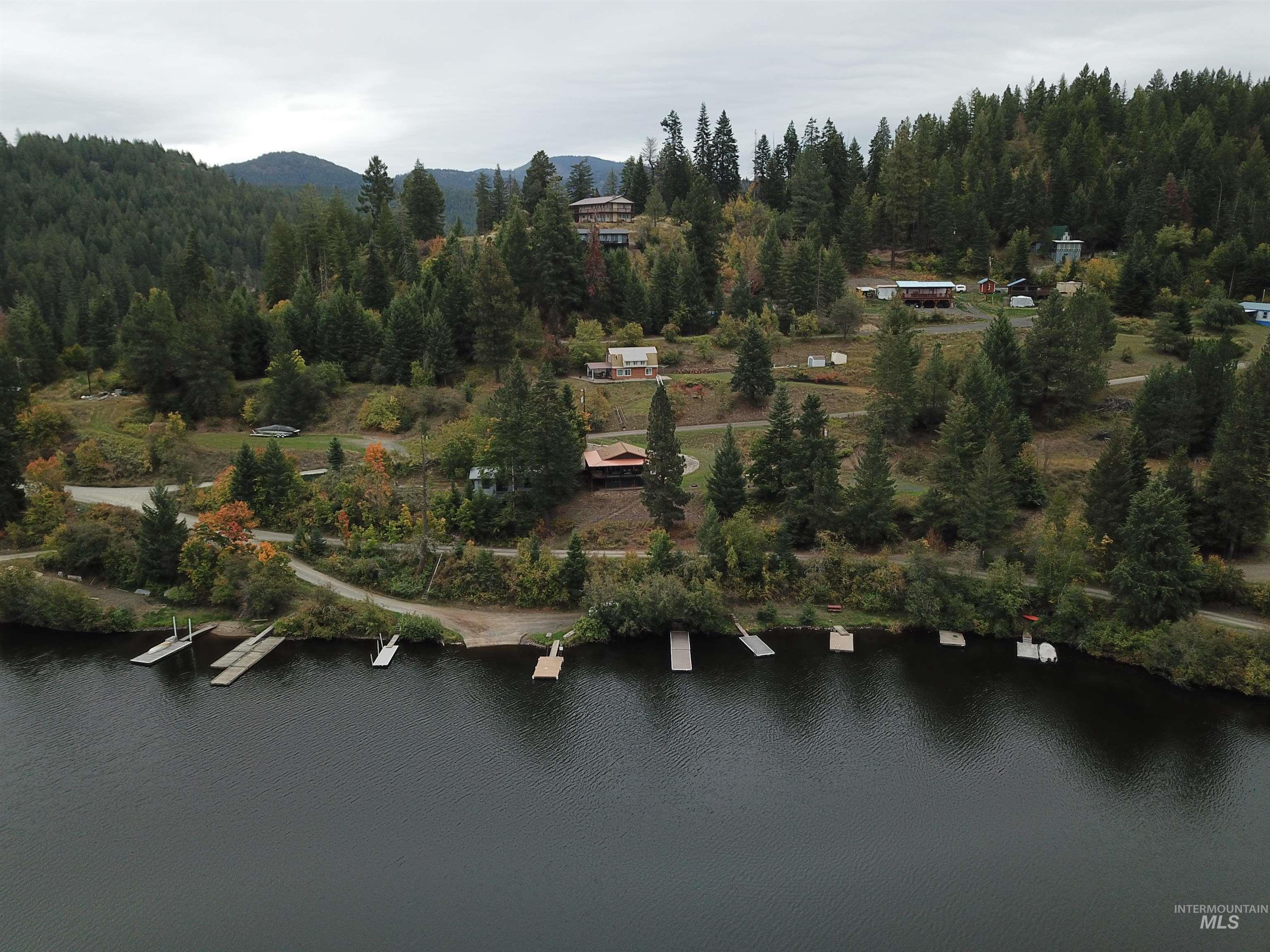 8893 E Waxwing Way, St. Maries, Idaho 83861, 1 Bedroom, 1 Bathroom, Residential For Sale, Price $310,000, 99002488