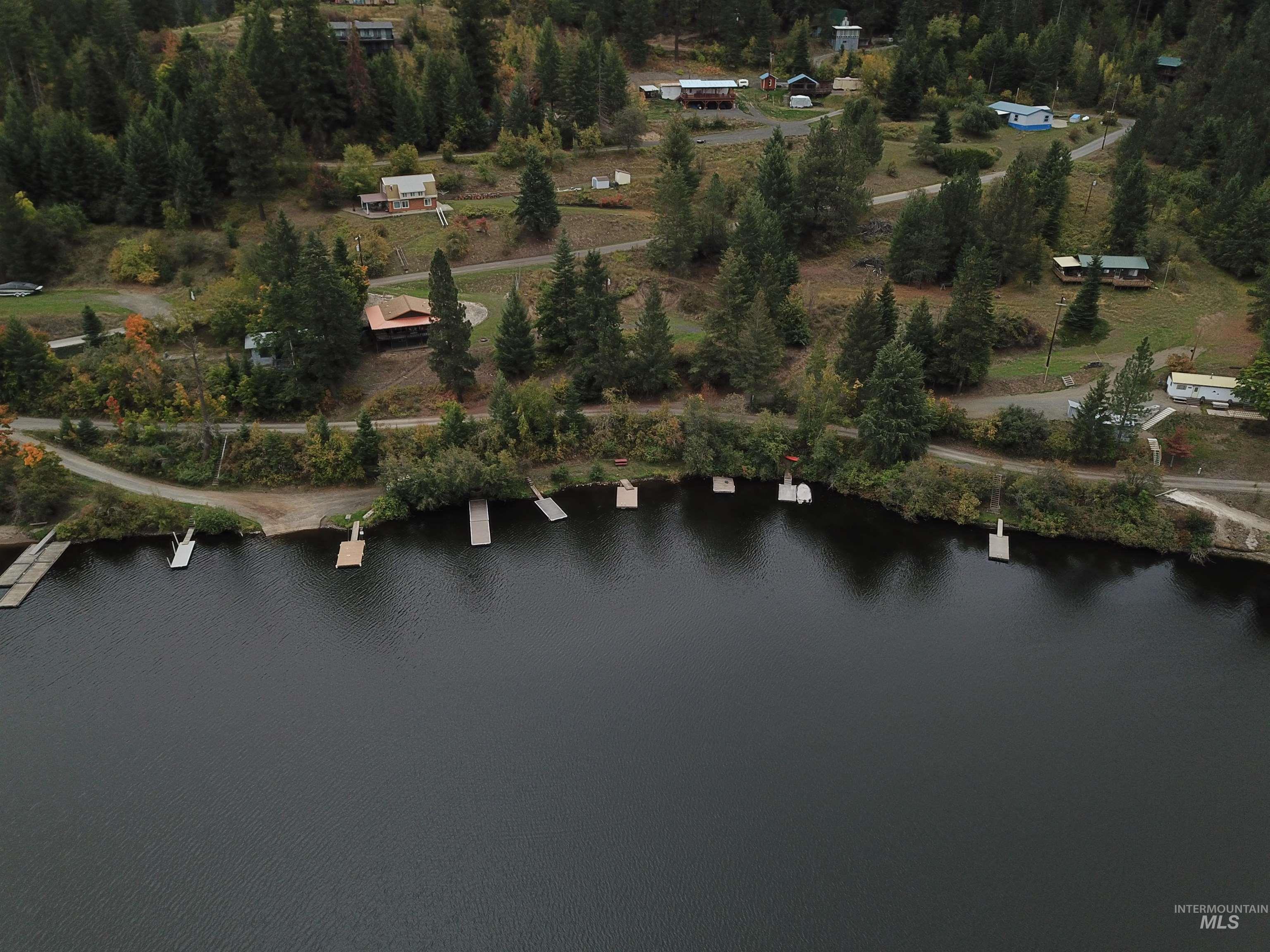 8893 E Waxwing Way, St. Maries, Idaho 83861, 1 Bedroom, 1 Bathroom, Residential For Sale, Price $310,000, 99002488