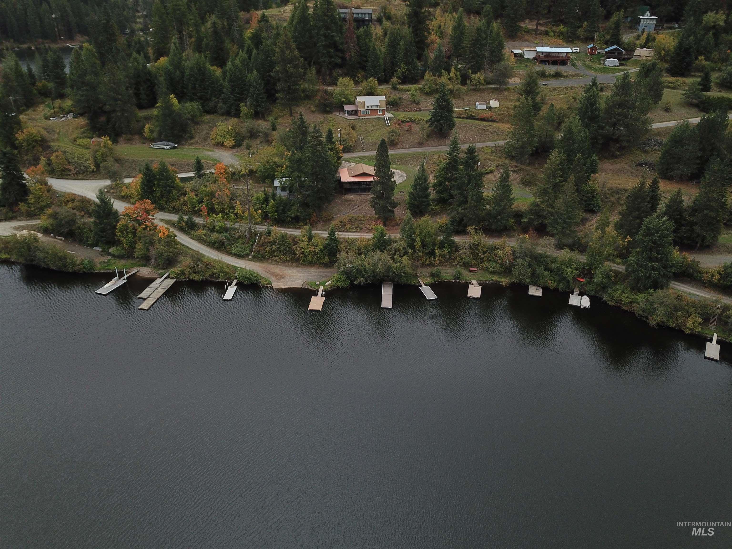 8893 E Waxwing Way, St. Maries, Idaho 83861, 1 Bedroom, 1 Bathroom, Residential For Sale, Price $310,000, 99002488