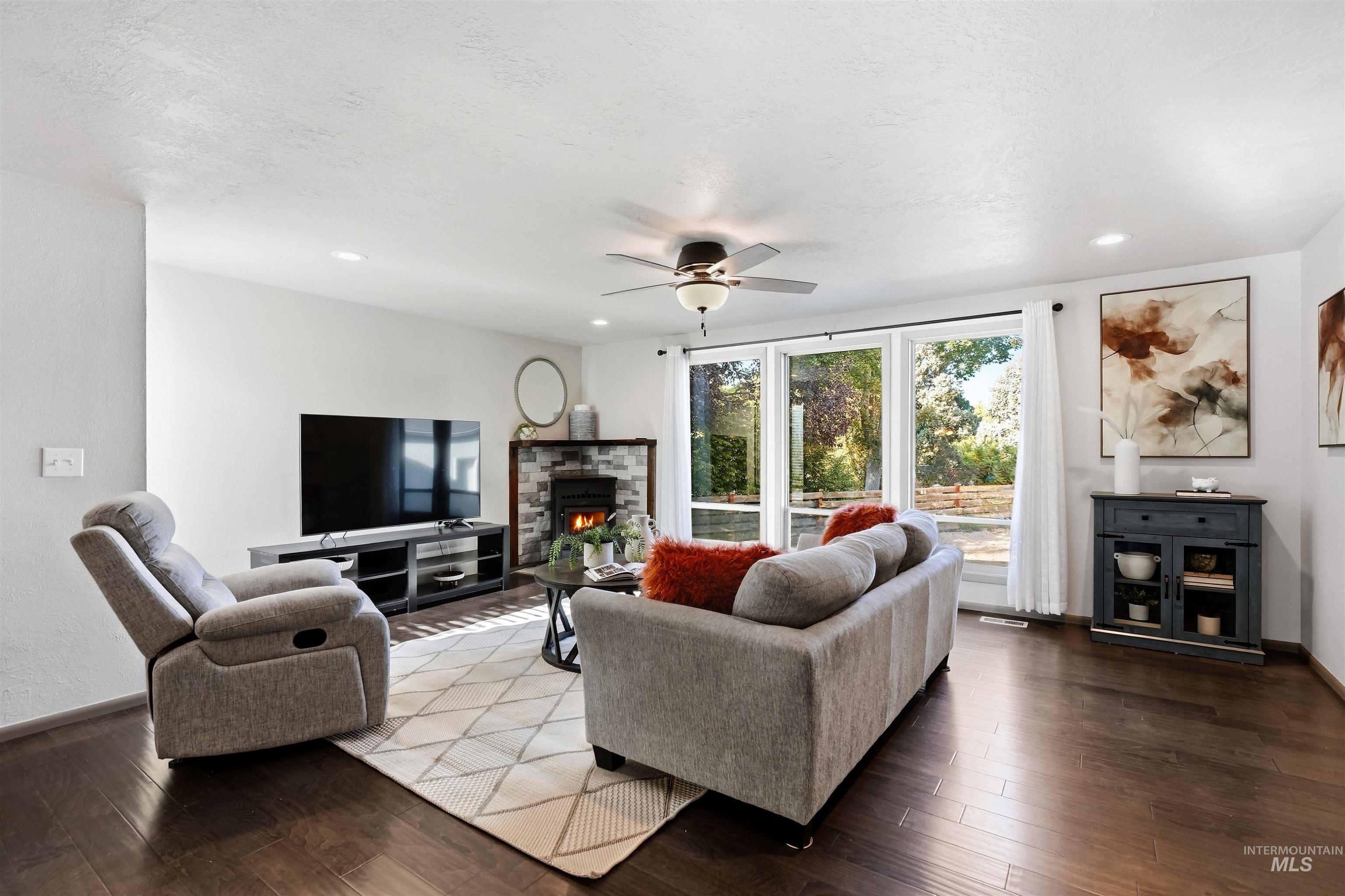 9298 W Teakwood Dr, Boise, Idaho 83709, 5 Bedrooms, 3 Bathrooms, Residential For Sale, Price $735,000, 99002490