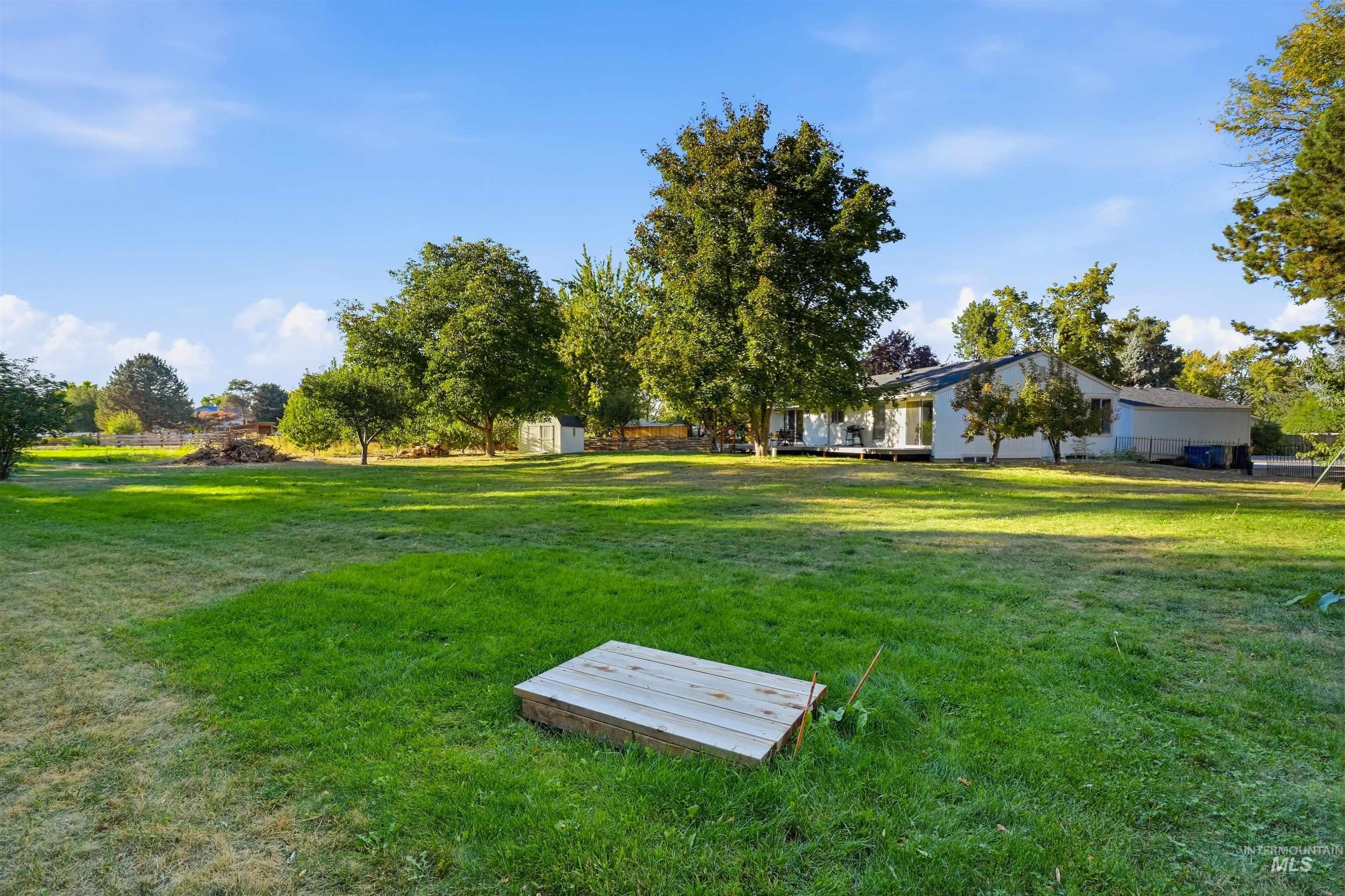 9298 W Teakwood Dr, Boise, Idaho 83709, 5 Bedrooms, 3 Bathrooms, Residential For Sale, Price $735,000, 99002490