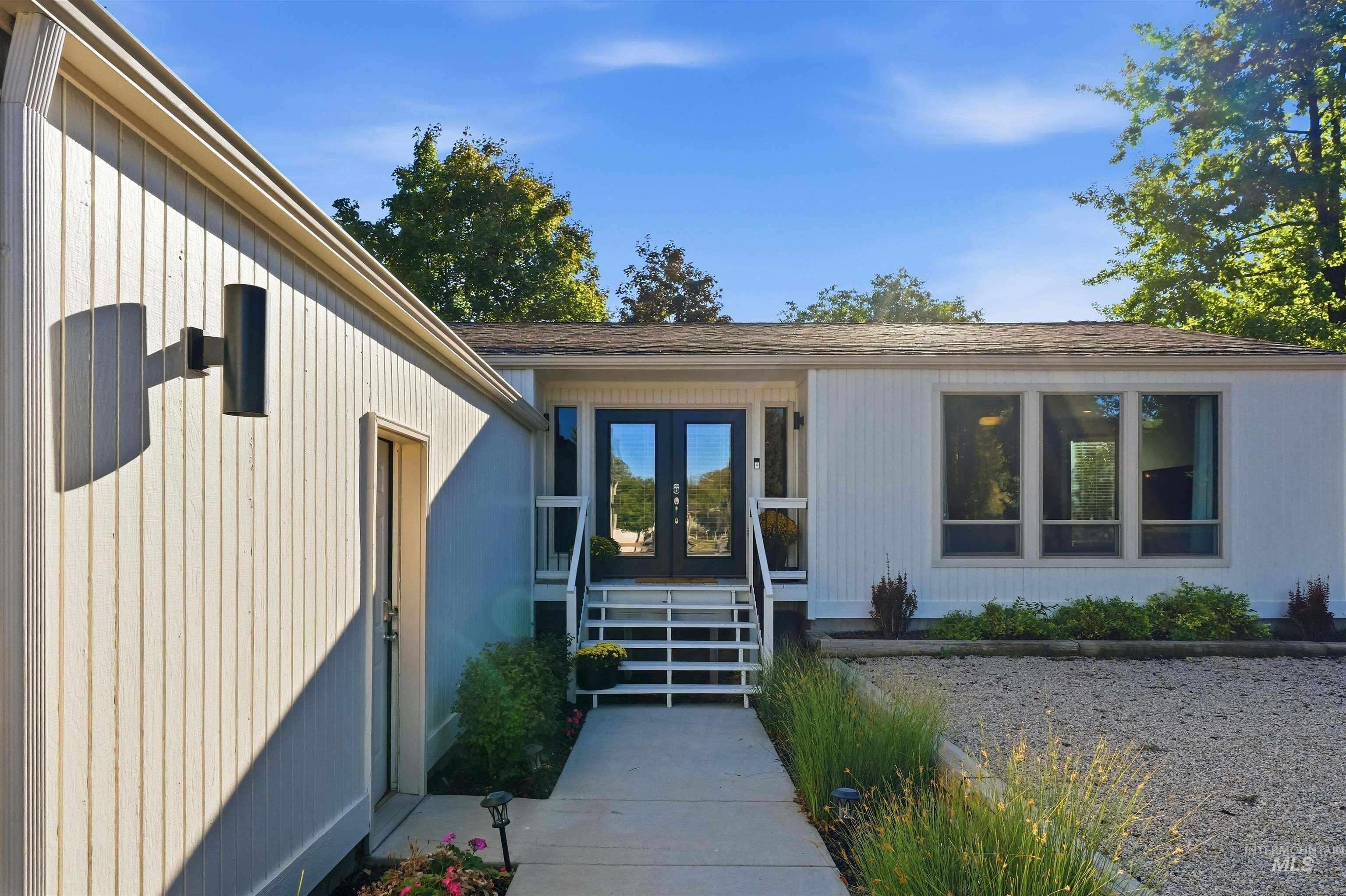 9298 W Teakwood Dr, Boise, Idaho 83709, 5 Bedrooms, 3 Bathrooms, Residential For Sale, Price $735,000, 99002490