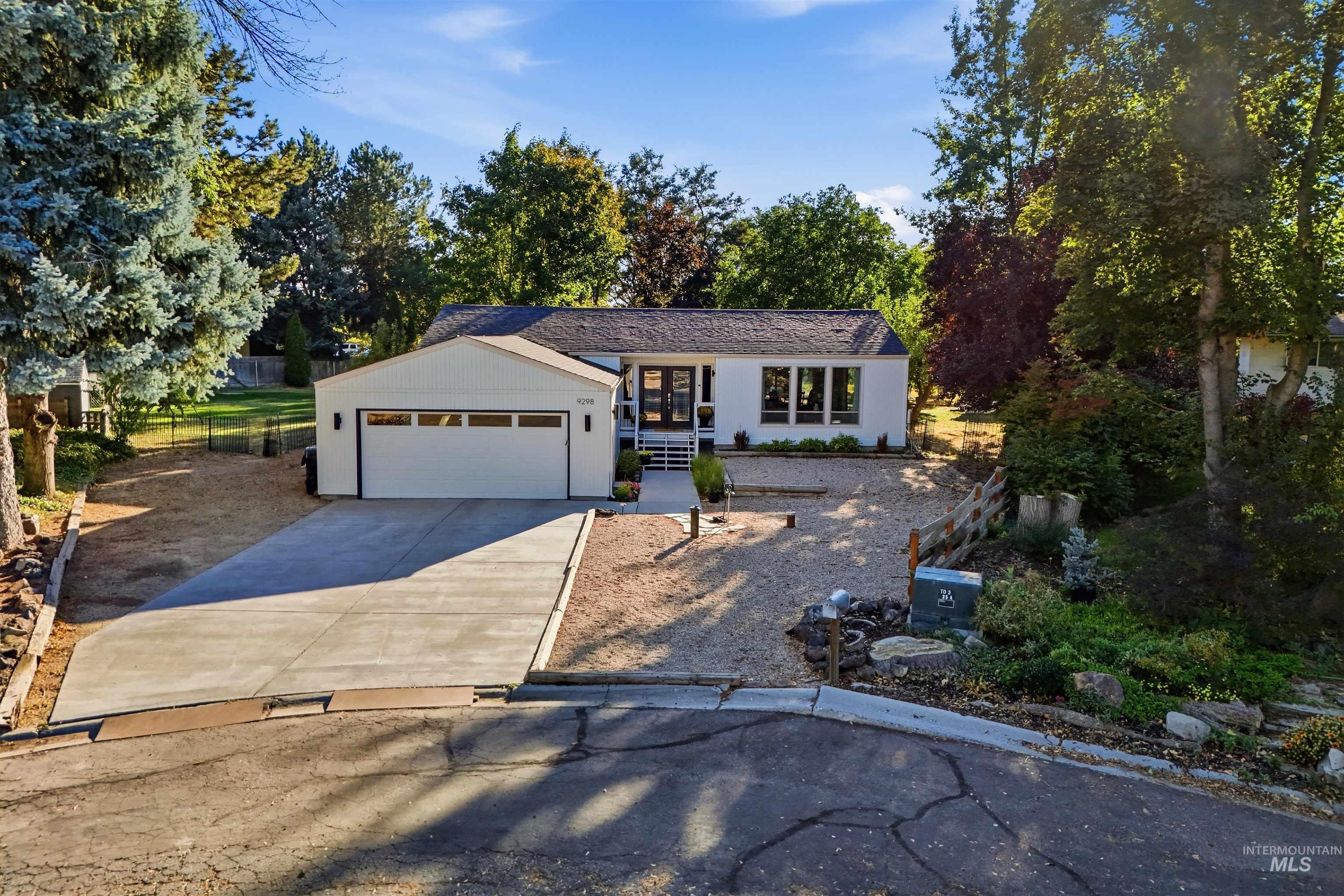 9298 W Teakwood Dr, Boise, Idaho 83709, 5 Bedrooms, 3 Bathrooms, Residential For Sale, Price $735,000, 99002490