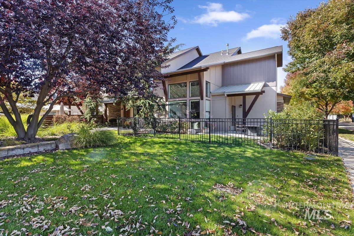 1385 E Lone Creek Drive, Eagle, Idaho 83616, 3 Bedrooms, 2.5 Bathrooms, Residential For Sale, Price $575,000, 99002491