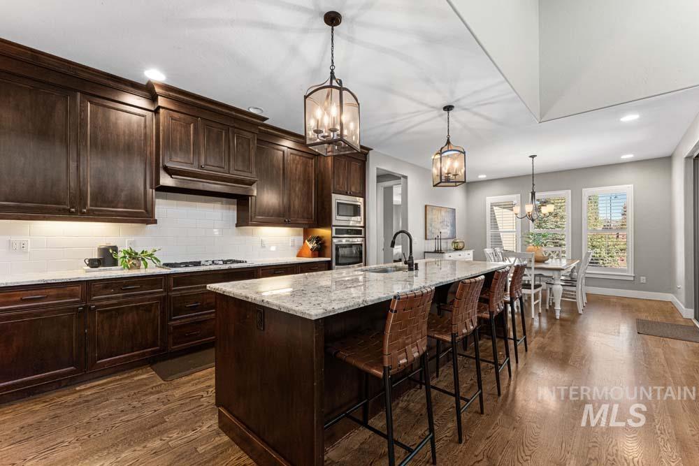 3208 S Fox Leash Ave, Eagle, Idaho 83616, 5 Bedrooms, 4 Bathrooms, Residential For Sale, Price $965,000, 99002494