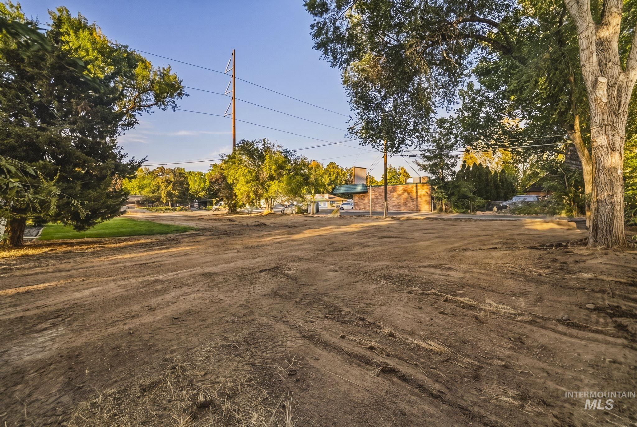 3113 W. Overland Road, Boise, Idaho 83705, Business/Commercial For Sale, Price $830,000,MLS 99002495