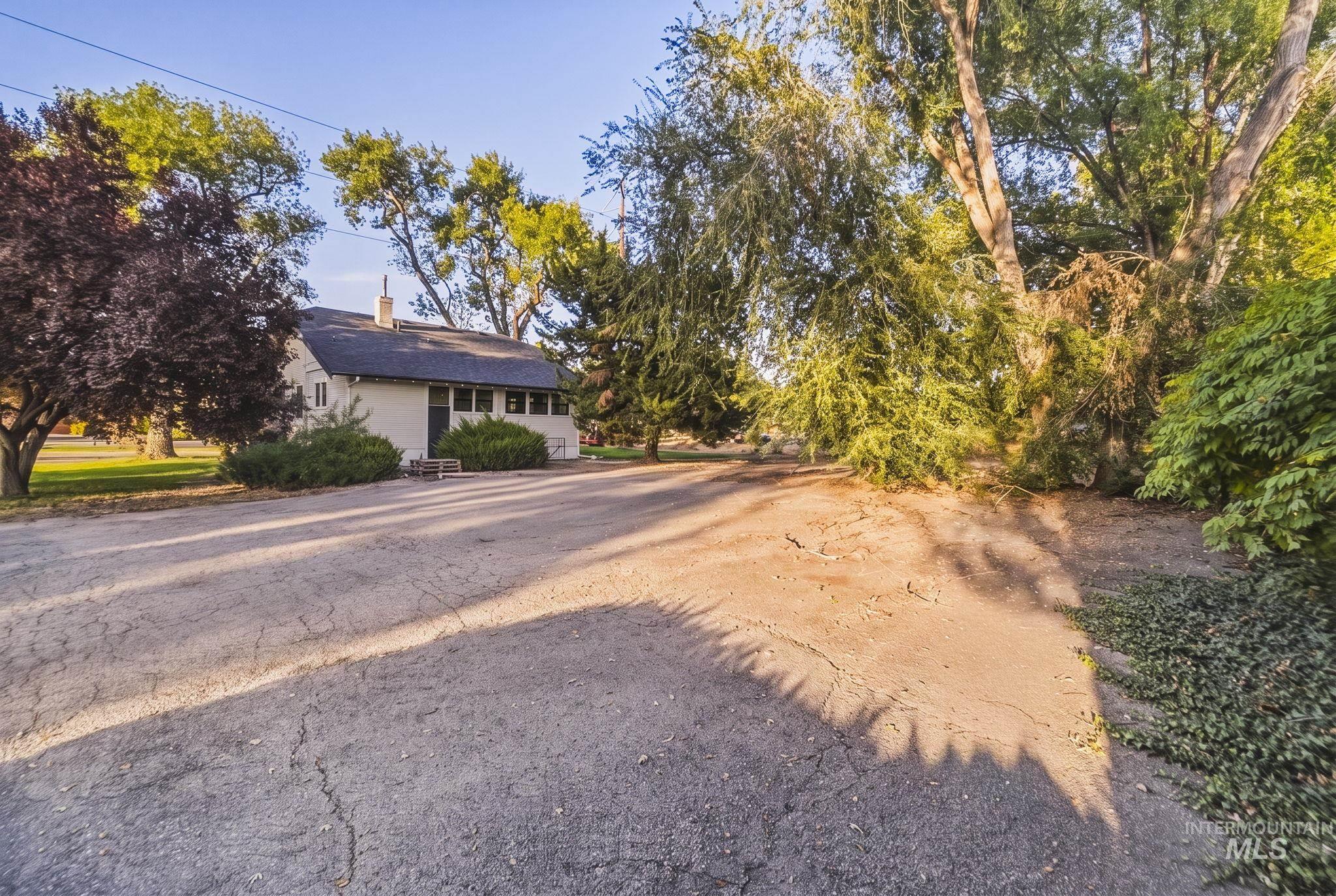 3113 W. Overland Road, Boise, Idaho 83705, Business/Commercial For Sale, Price $830,000,MLS 99002495