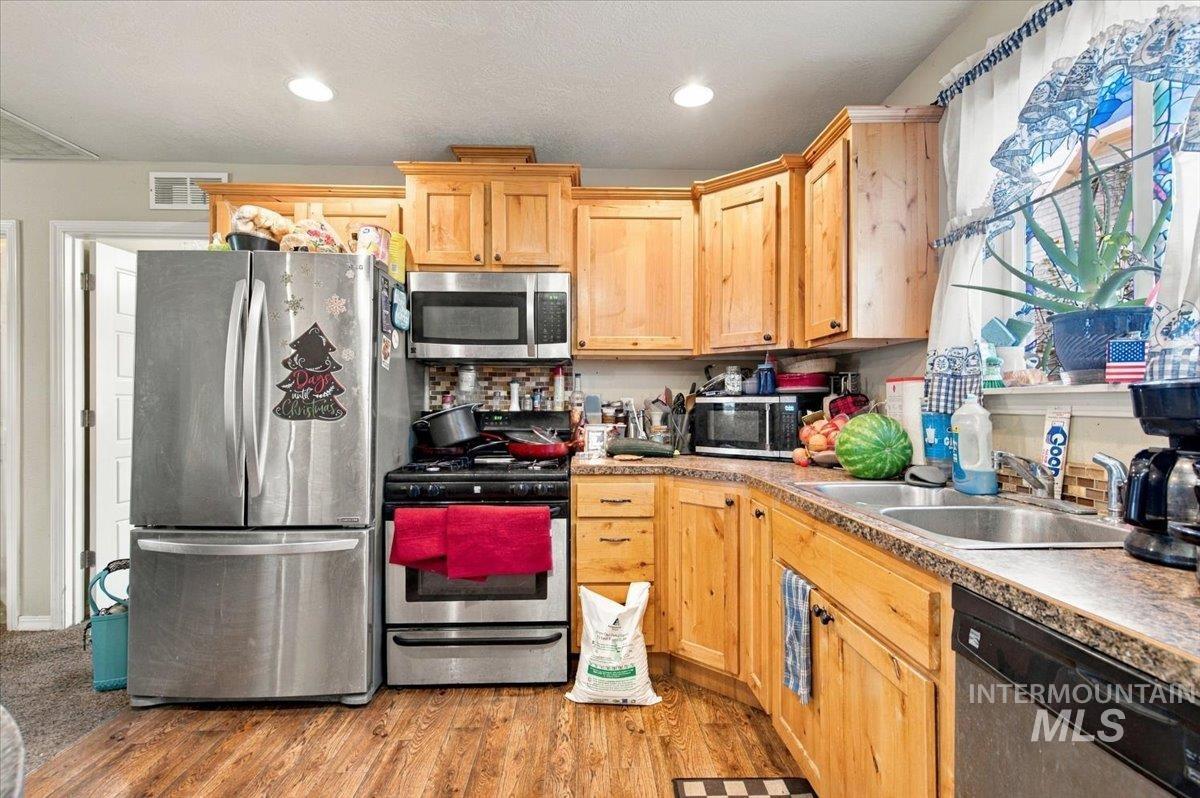 711 Prince Ave, Wilder, Idaho 83676, 3 Bedrooms, 2 Bathrooms, Residential For Sale, Price $314,900,MLS 99002498