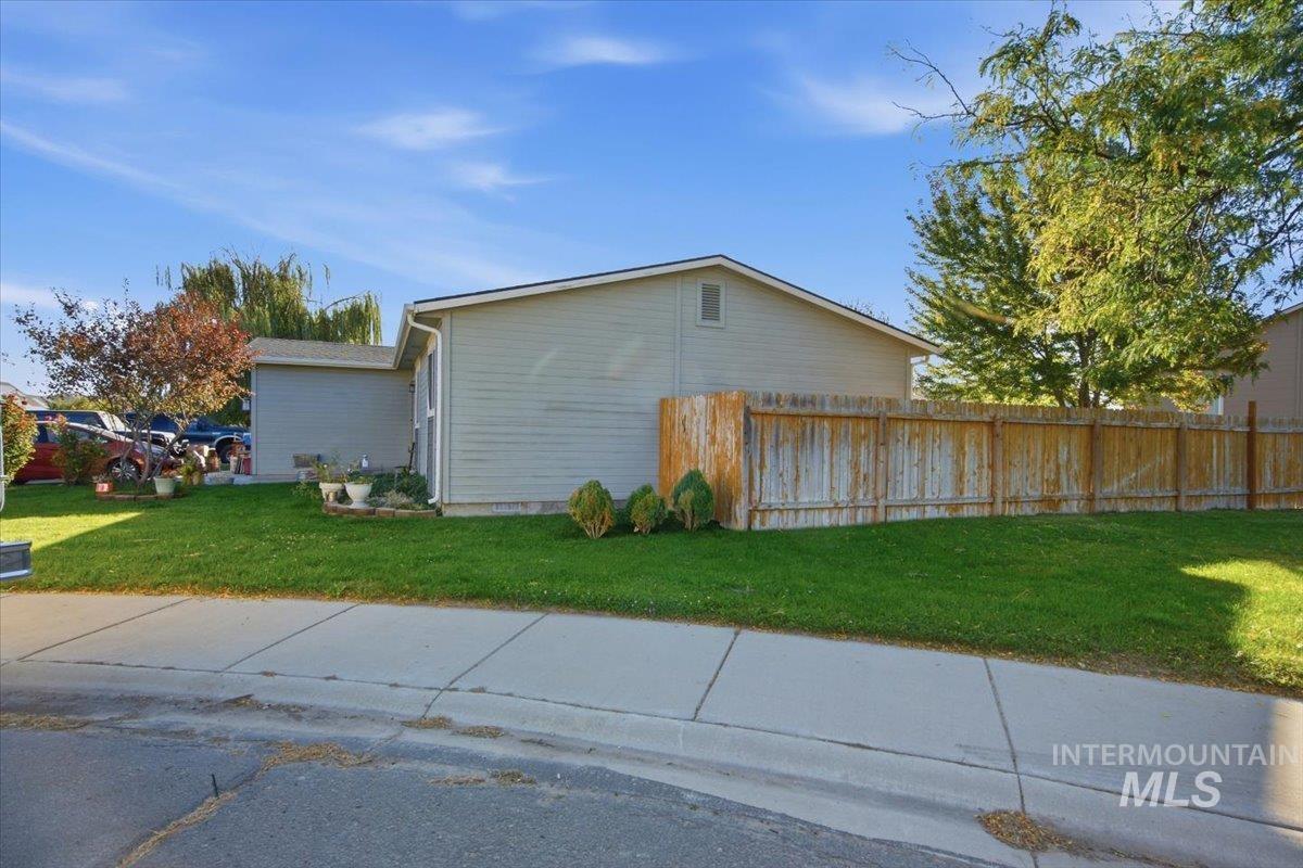 711 Prince Ave, Wilder, Idaho 83676, 3 Bedrooms, 2 Bathrooms, Residential For Sale, Price $314,900,MLS 99002498