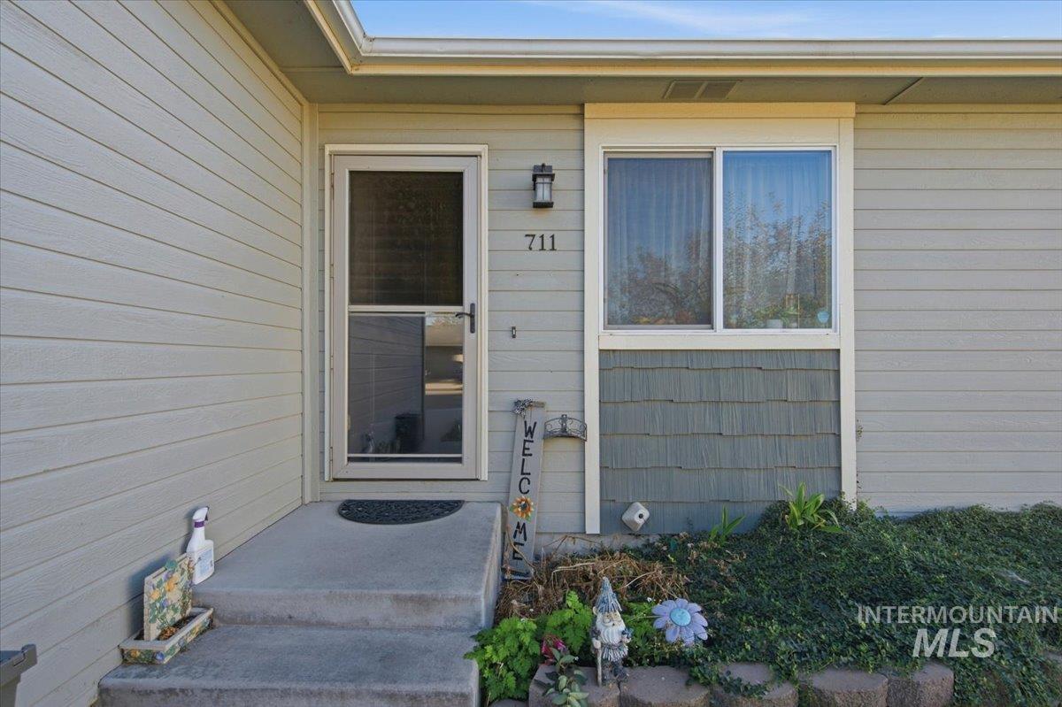 711 Prince Ave, Wilder, Idaho 83676, 3 Bedrooms, 2 Bathrooms, Residential For Sale, Price $314,900,MLS 99002498