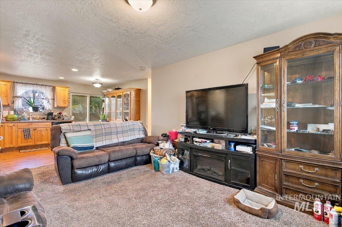 711 Prince Ave, Wilder, Idaho 83676, 3 Bedrooms, 2 Bathrooms, Residential For Sale, Price $314,900,MLS 99002498