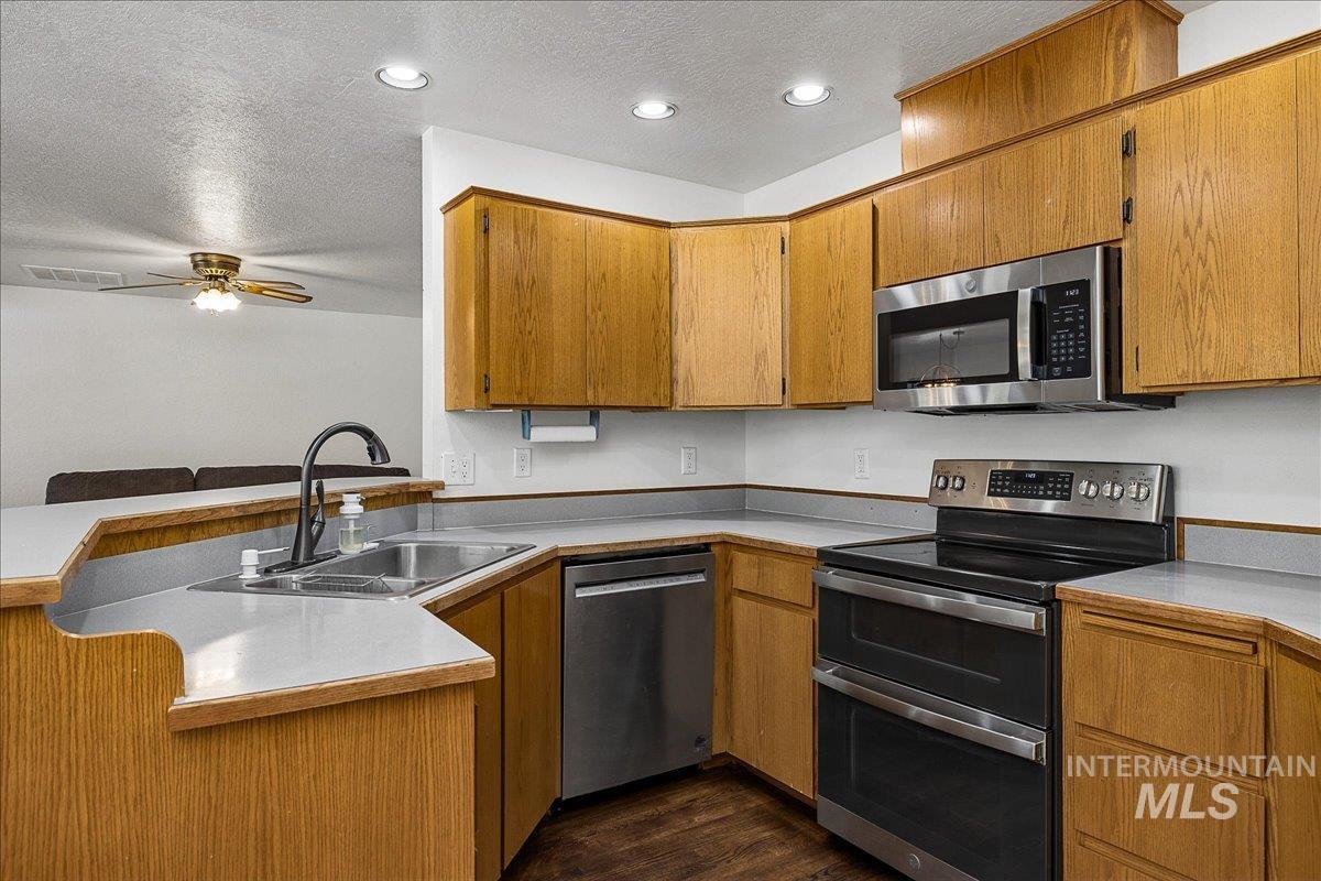 2357 Haw Creek Blvd., Emmett, Idaho 83617, 4 Bedrooms, 2 Bathrooms, Residential For Sale, Price $599,900,MLS 99002502
