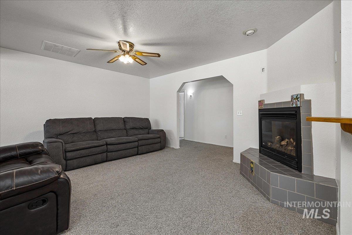2357 Haw Creek Blvd., Emmett, Idaho 83617, 4 Bedrooms, 2 Bathrooms, Residential For Sale, Price $599,900,MLS 99002502