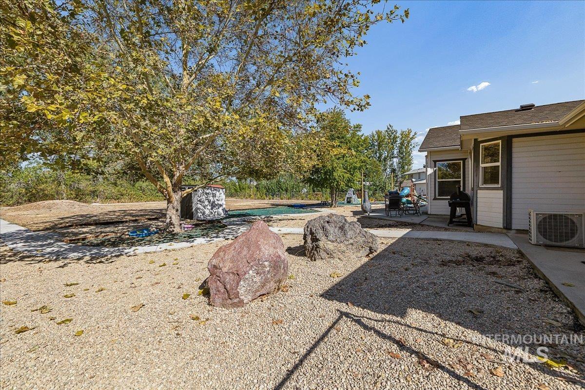 2357 Haw Creek Blvd., Emmett, Idaho 83617, 4 Bedrooms, 2 Bathrooms, Residential For Sale, Price $599,900,MLS 99002502