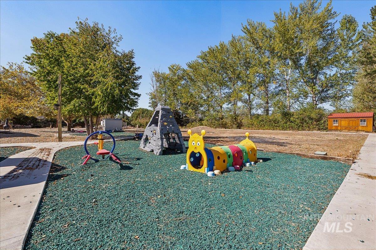 2357 Haw Creek Blvd., Emmett, Idaho 83617, 4 Bedrooms, 2 Bathrooms, Residential For Sale, Price $599,900,MLS 99002502