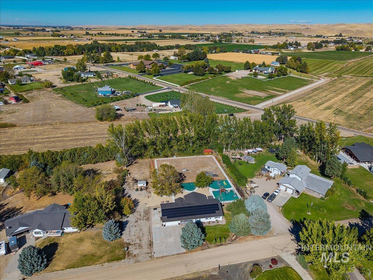 2357 Haw Creek Blvd., Emmett, Idaho 83617, 4 Bedrooms, 2 Bathrooms, Residential For Sale, Price $599,900,MLS 99002502