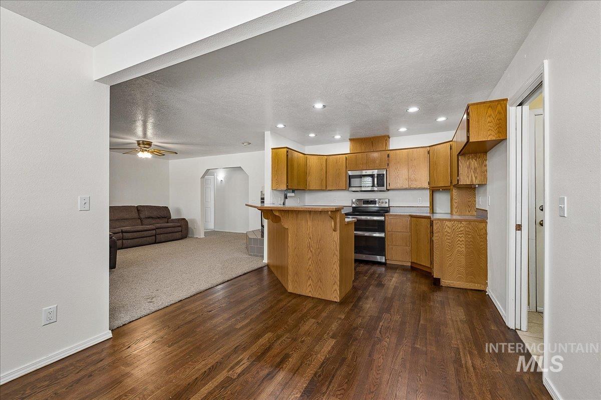 2357 Haw Creek Blvd., Emmett, Idaho 83617, 4 Bedrooms, 2 Bathrooms, Residential For Sale, Price $599,900,MLS 99002502