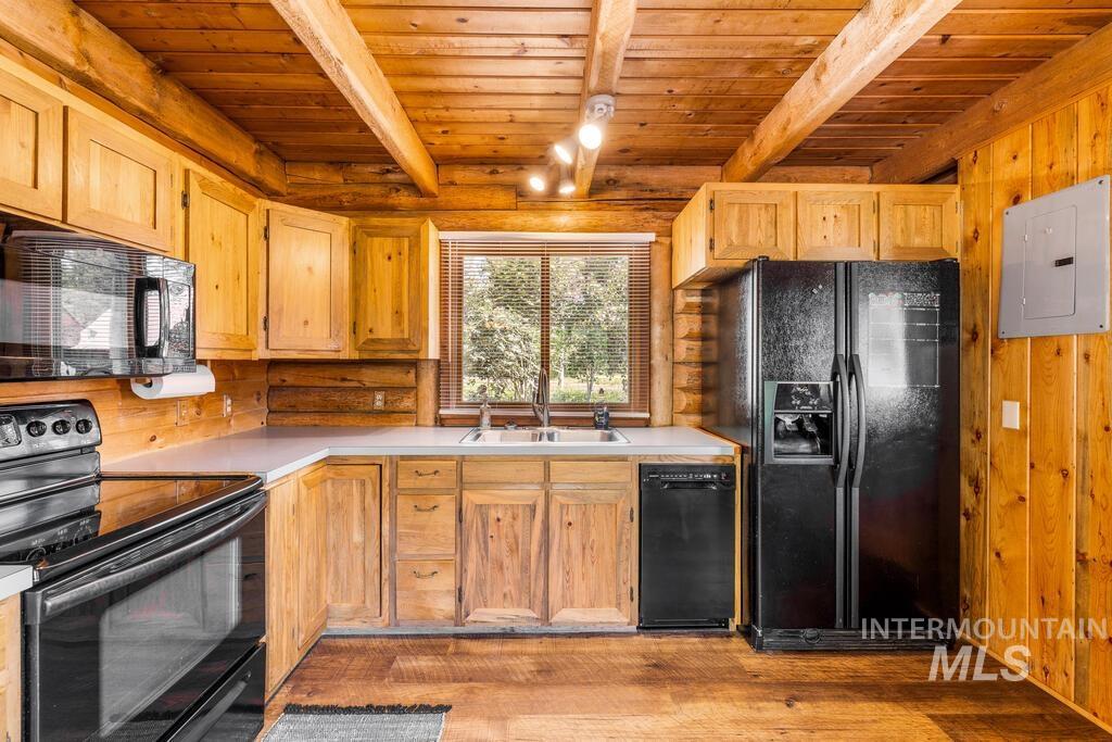 1308 Hubbard Dr., McCall, Idaho 83638, 2 Bedrooms, 1 Bathroom, Residential For Sale, Price $815,000, 99002504