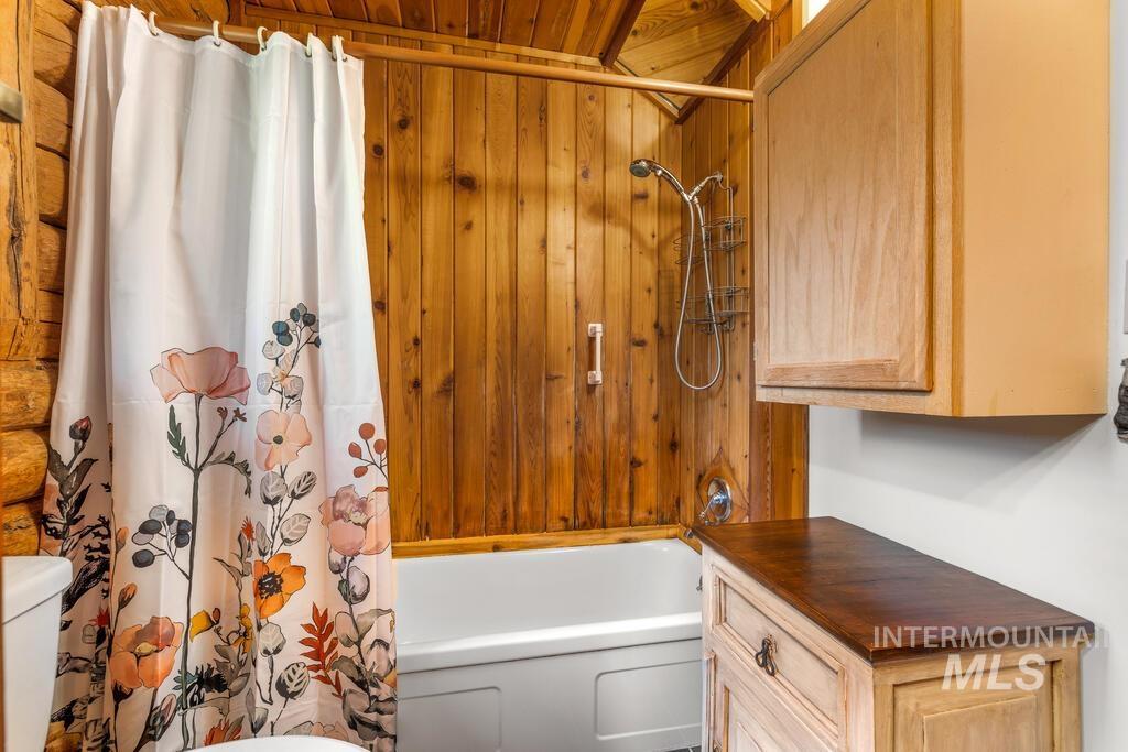 1308 Hubbard Dr., McCall, Idaho 83638, 2 Bedrooms, 1 Bathroom, Residential For Sale, Price $815,000, 99002504