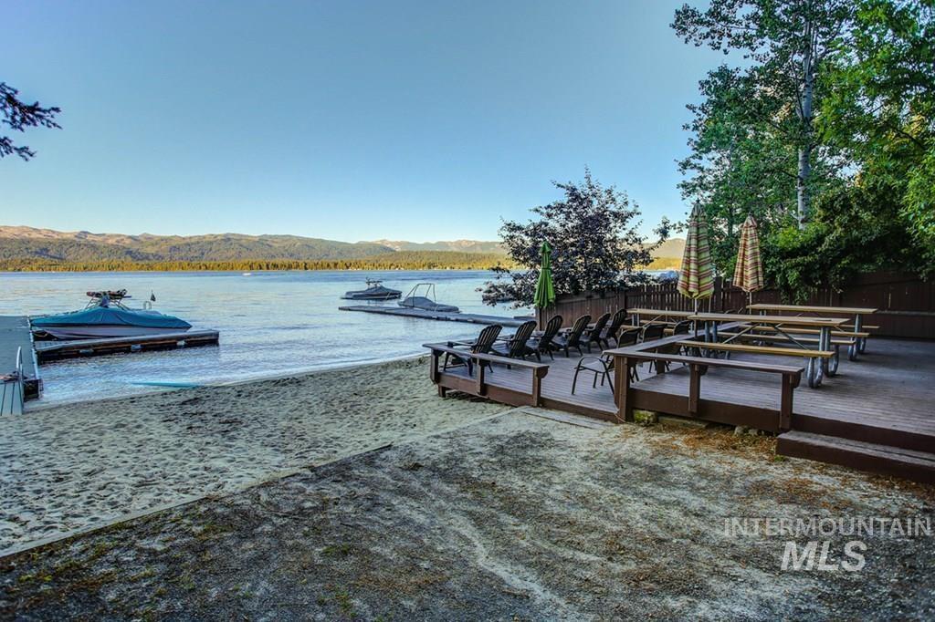 1308 Hubbard Dr., McCall, Idaho 83638, 2 Bedrooms, 1 Bathroom, Residential For Sale, Price $815,000, 99002504