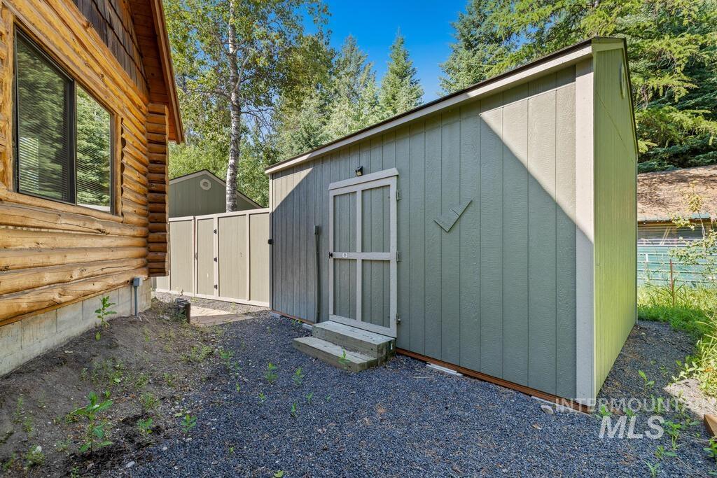 1308 Hubbard Dr., McCall, Idaho 83638, 2 Bedrooms, 1 Bathroom, Residential For Sale, Price $815,000, 99002504
