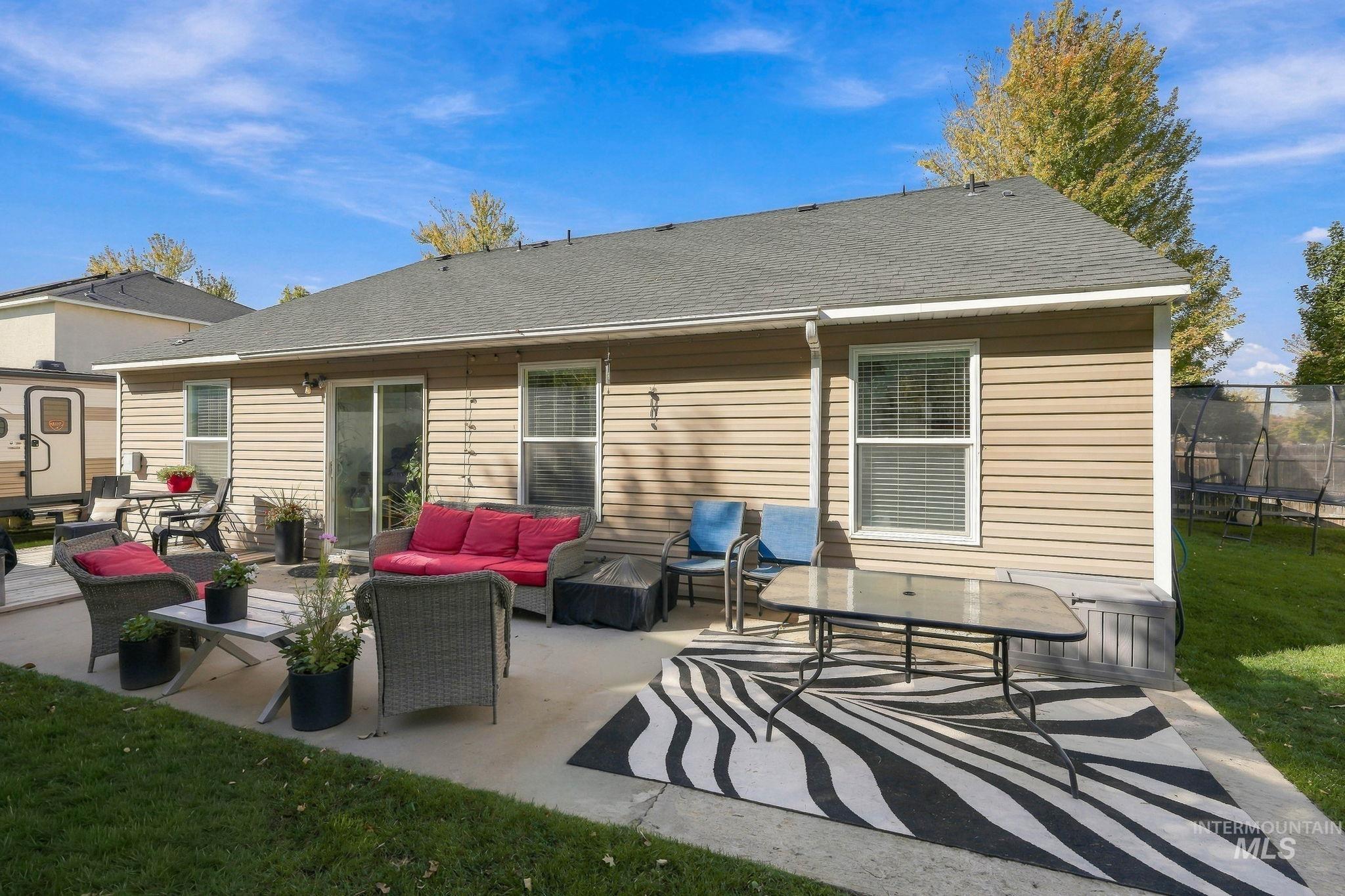 17656 N Parkdale, Nampa, Idaho 83687, 3 Bedrooms, 2 Bathrooms, Residential For Sale, Price $370,000,MLS 99002513
