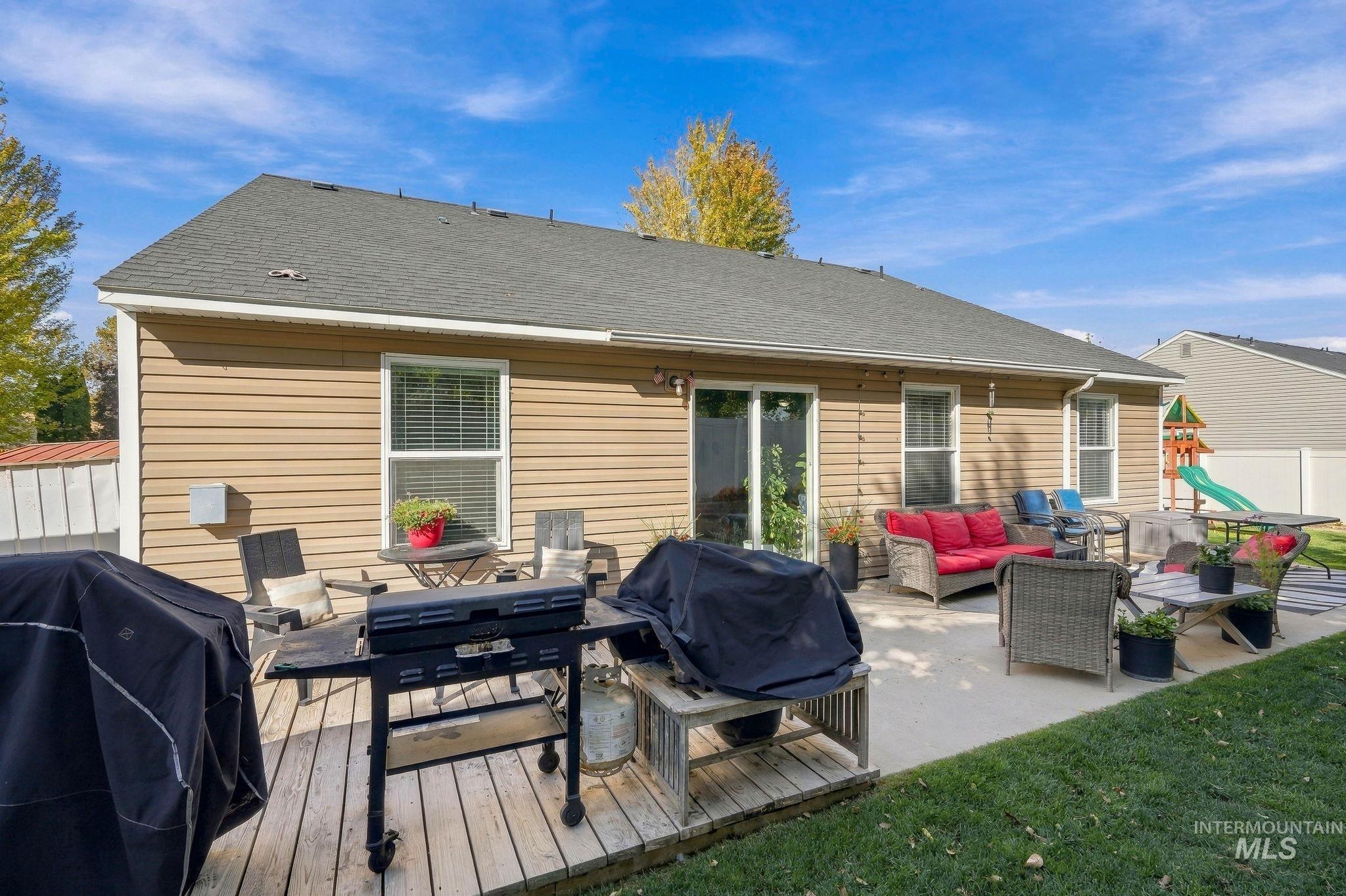 17656 N Parkdale, Nampa, Idaho 83687, 3 Bedrooms, 2 Bathrooms, Residential For Sale, Price $370,000,MLS 99002513