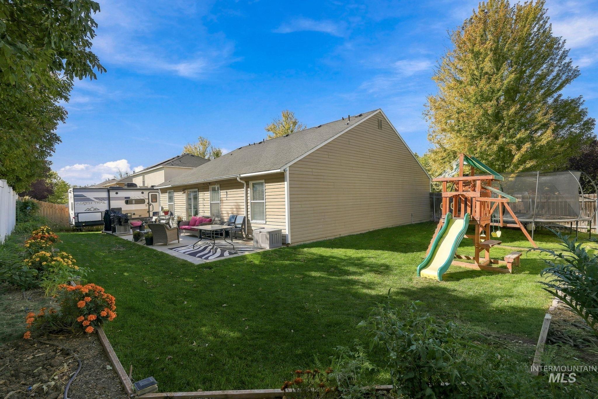 17656 N Parkdale, Nampa, Idaho 83687, 3 Bedrooms, 2 Bathrooms, Residential For Sale, Price $370,000,MLS 99002513