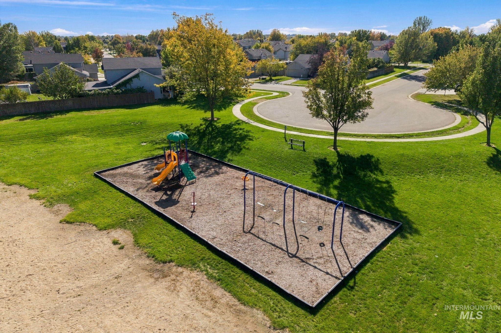 17656 N Parkdale Ave, Nampa, Idaho 83687, 3 Bedrooms, 2 Bathrooms, Residential For Sale, Price $370,000,MLS 99002513