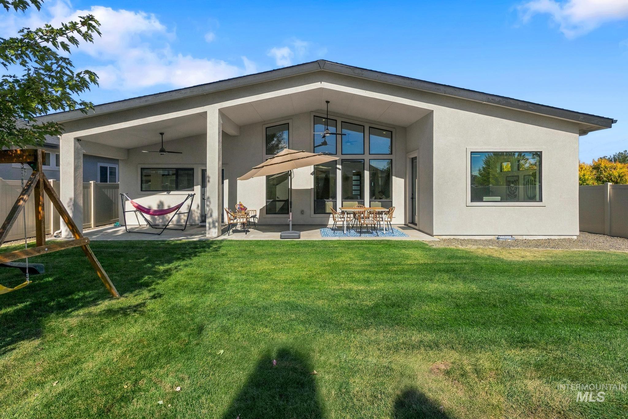 923 E Rio Chico Dr, Kuna, Idaho 83634, 3 Bedrooms, 2.5 Bathrooms, Residential For Sale, Price $687,000, 99002514