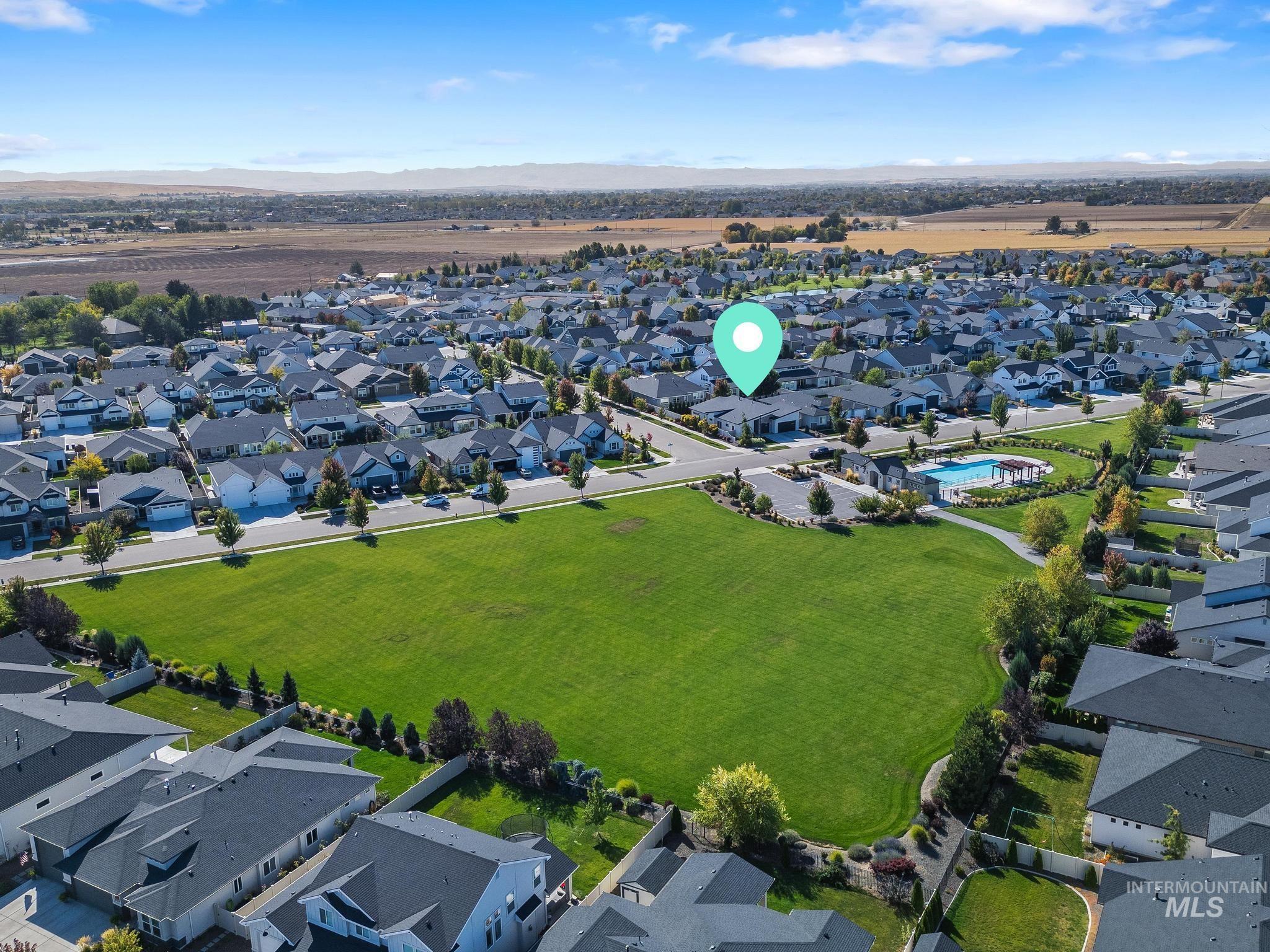 923 E Rio Chico Dr, Kuna, Idaho 83634, 3 Bedrooms, 2.5 Bathrooms, Residential For Sale, Price $687,000, 99002514