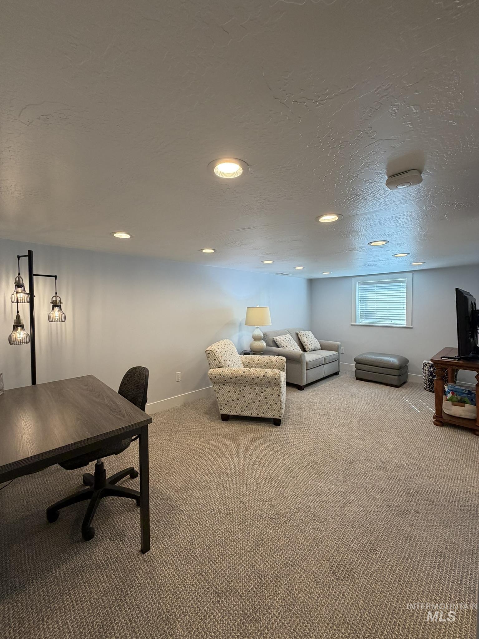 239 Blue Lakes Blvd, Twin Falls, Idaho 83301, 3 Bedrooms, 2 Bathrooms, Residential For Sale, Price $339,000,MLS 99002517