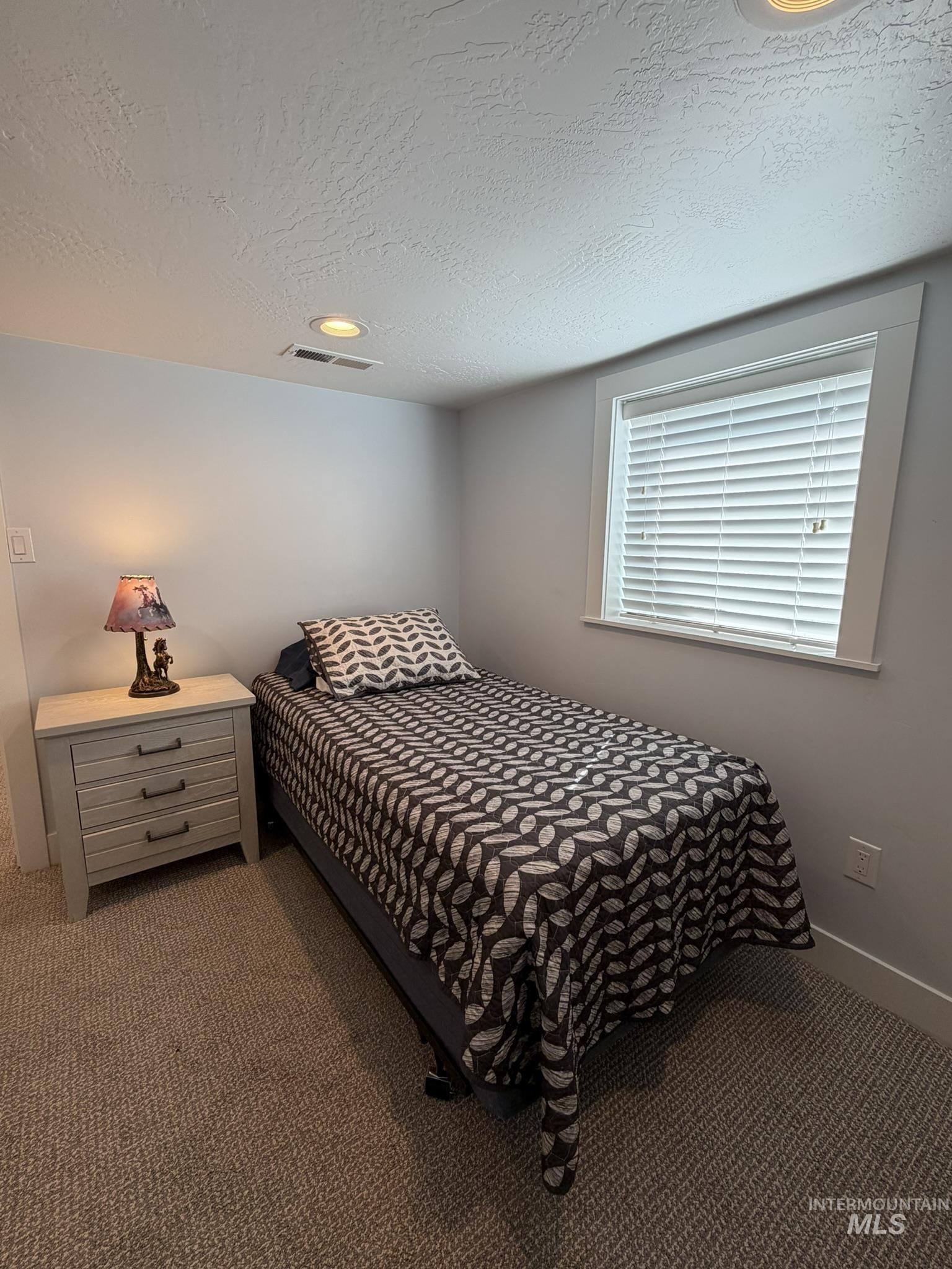 239 Blue Lakes Blvd, Twin Falls, Idaho 83301, 3 Bedrooms, 2 Bathrooms, Residential For Sale, Price $339,000,MLS 99002517