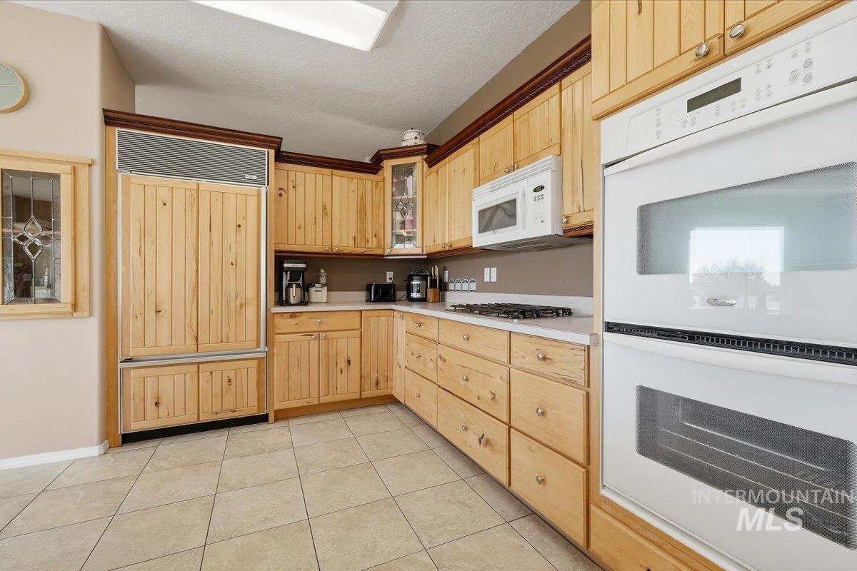 16921 Oasis Rd, Caldwell, Idaho 83607, 4 Bedrooms, 3.5 Bathrooms, Residential For Sale, Price $1,400,000, 99002518