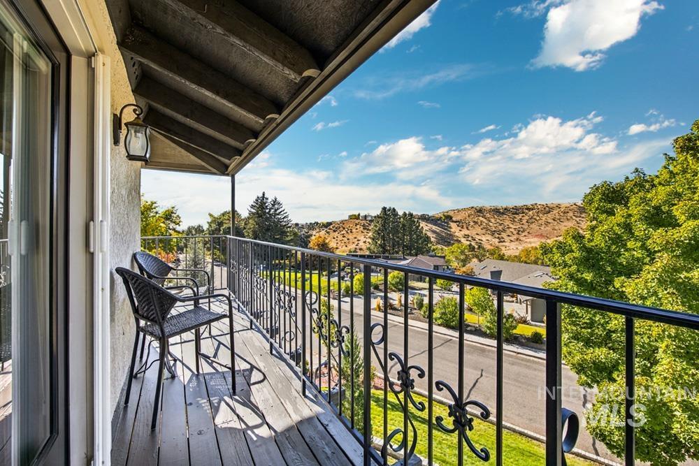 839 E Hearthstone Dr, Boise, Idaho 83702, 5 Bedrooms, 3 Bathrooms, Residential For Sale, Price $1,080,000, 99002519