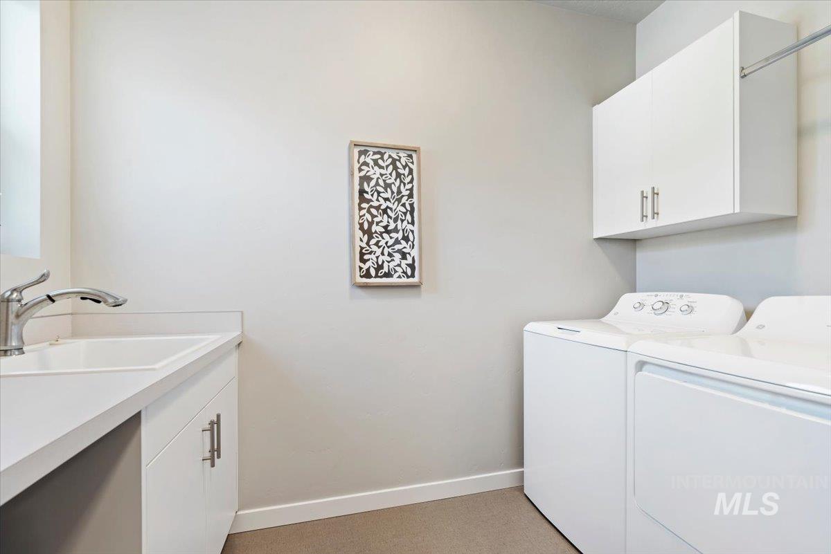 4241 N Bellina Lane, Meridian, Idaho 83642, 2 Bedrooms, 2 Bathrooms, Residential For Sale, Price $469,900,MLS 99002520
