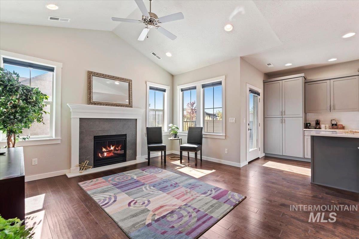 4241 N Bellina Lane, Meridian, Idaho 83642, 2 Bedrooms, 2 Bathrooms, Residential For Sale, Price $469,900,MLS 99002520